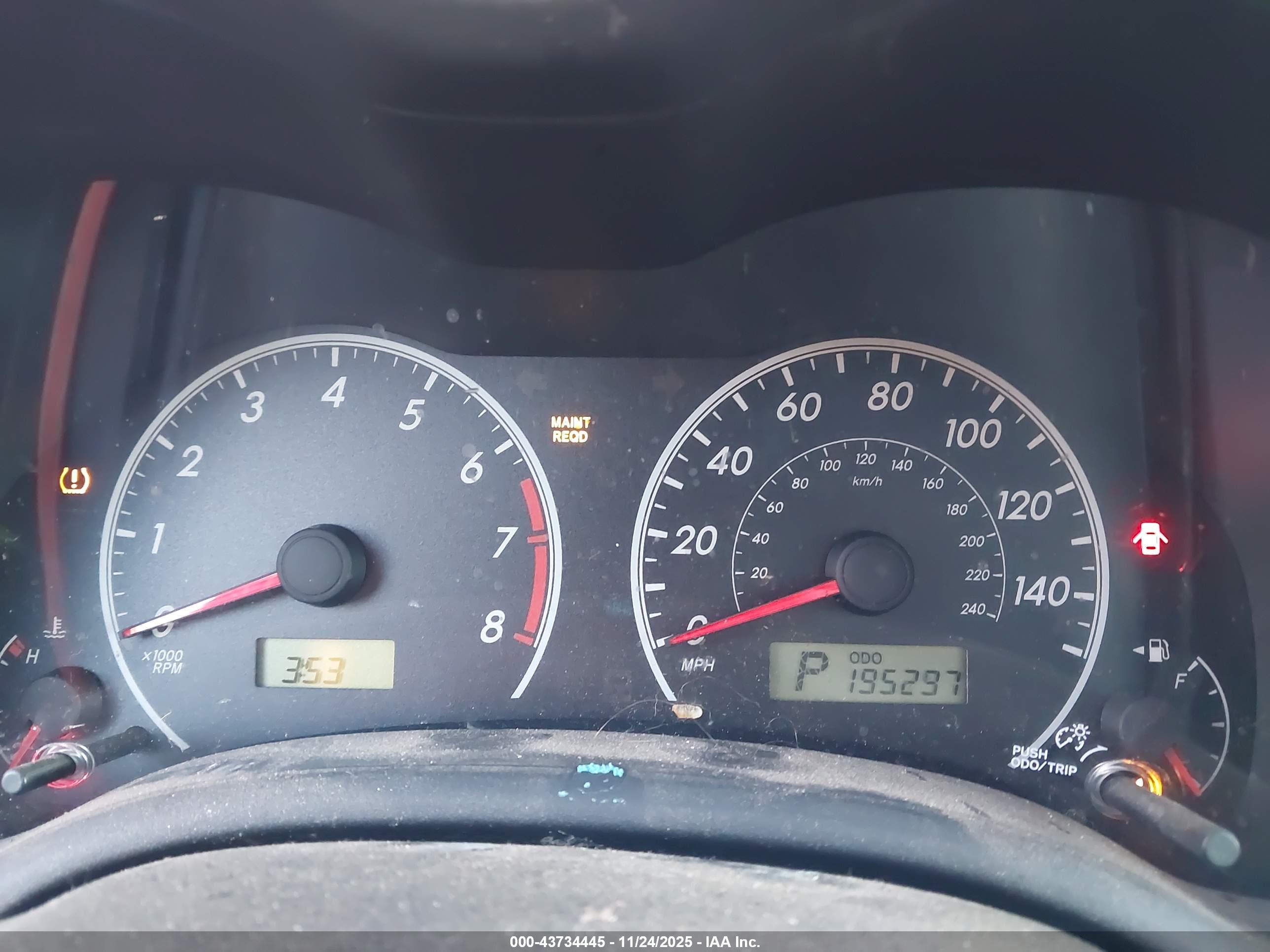 TOYOTA COROLLA image 7