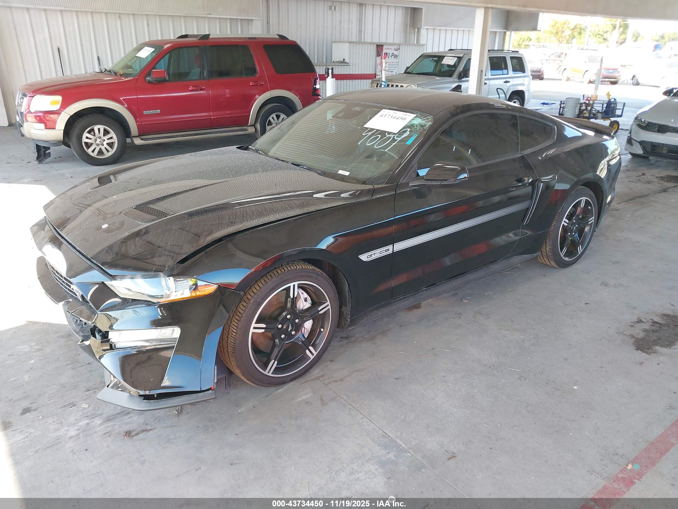 FORD MUSTANG image 2