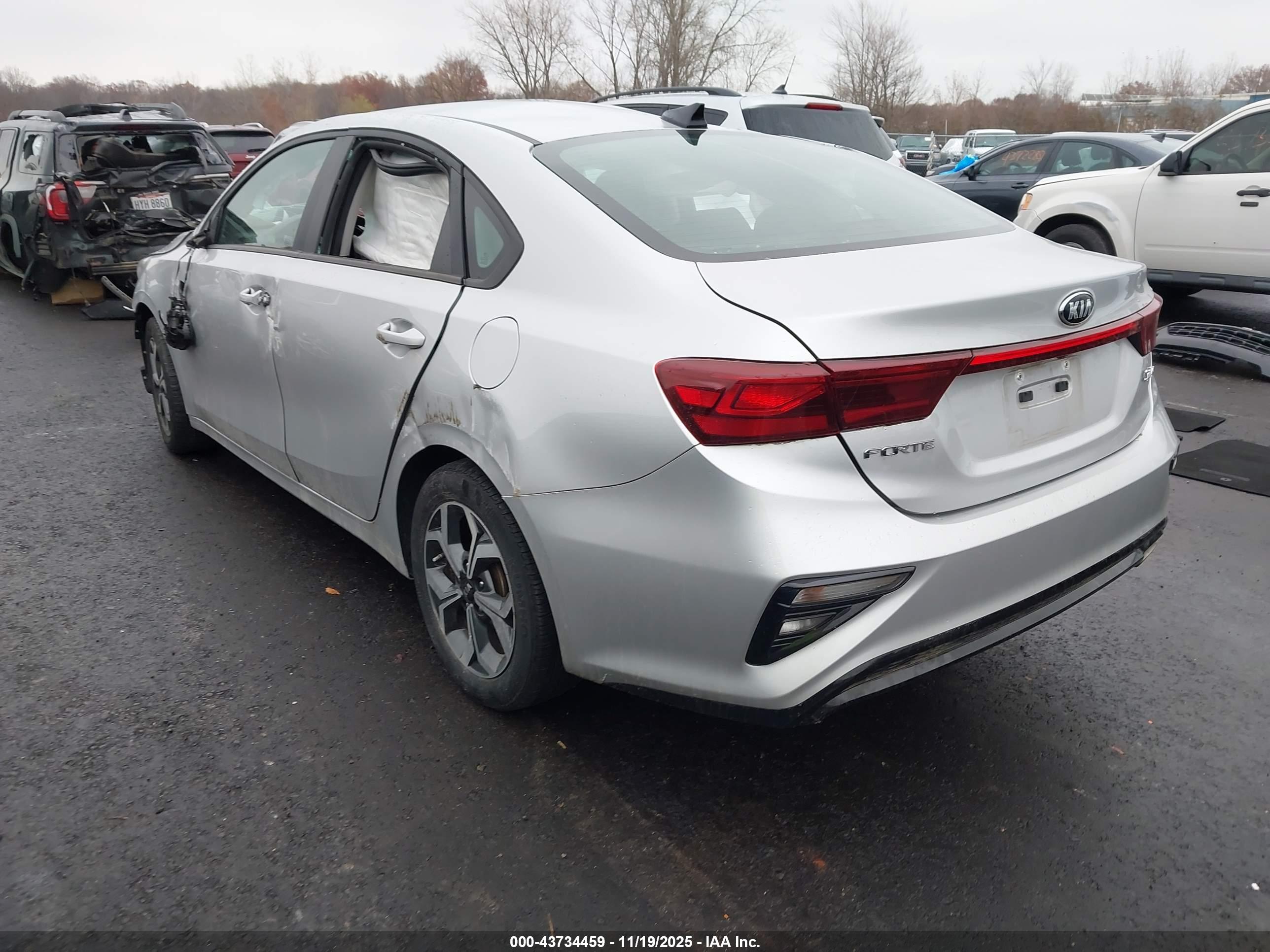 KIA FORTE image 3