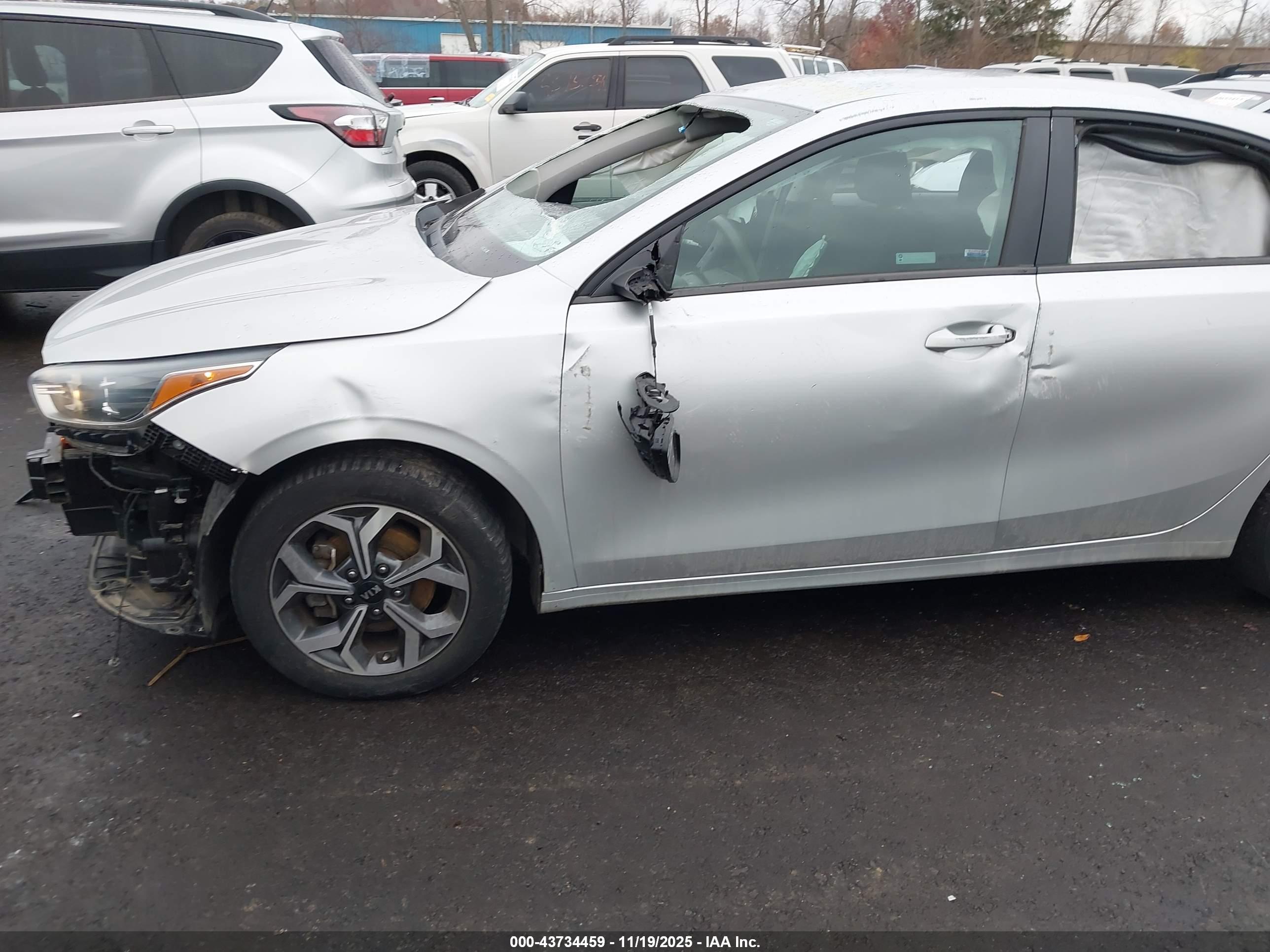 KIA FORTE image 6