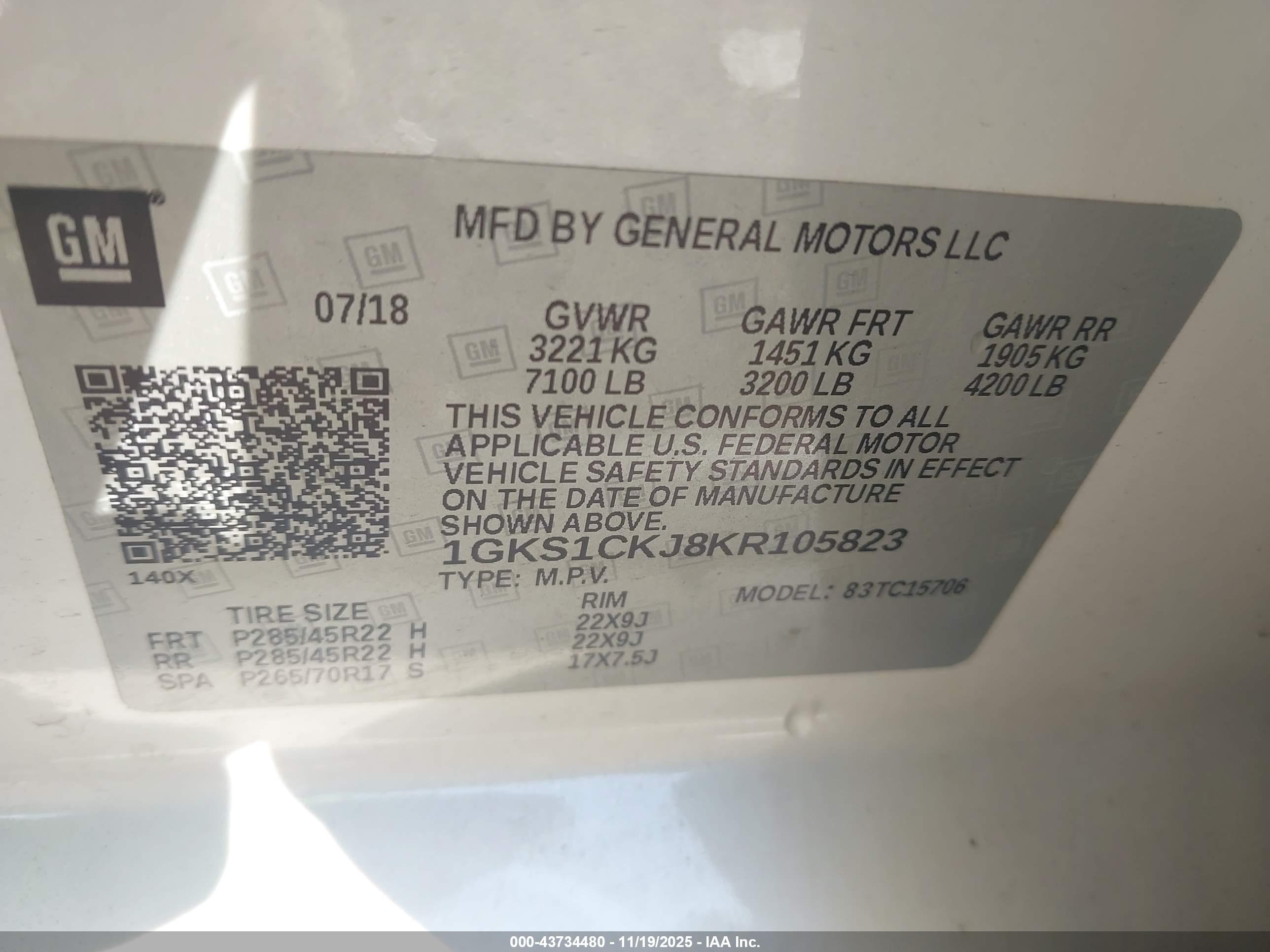 GMC YUKON image 9