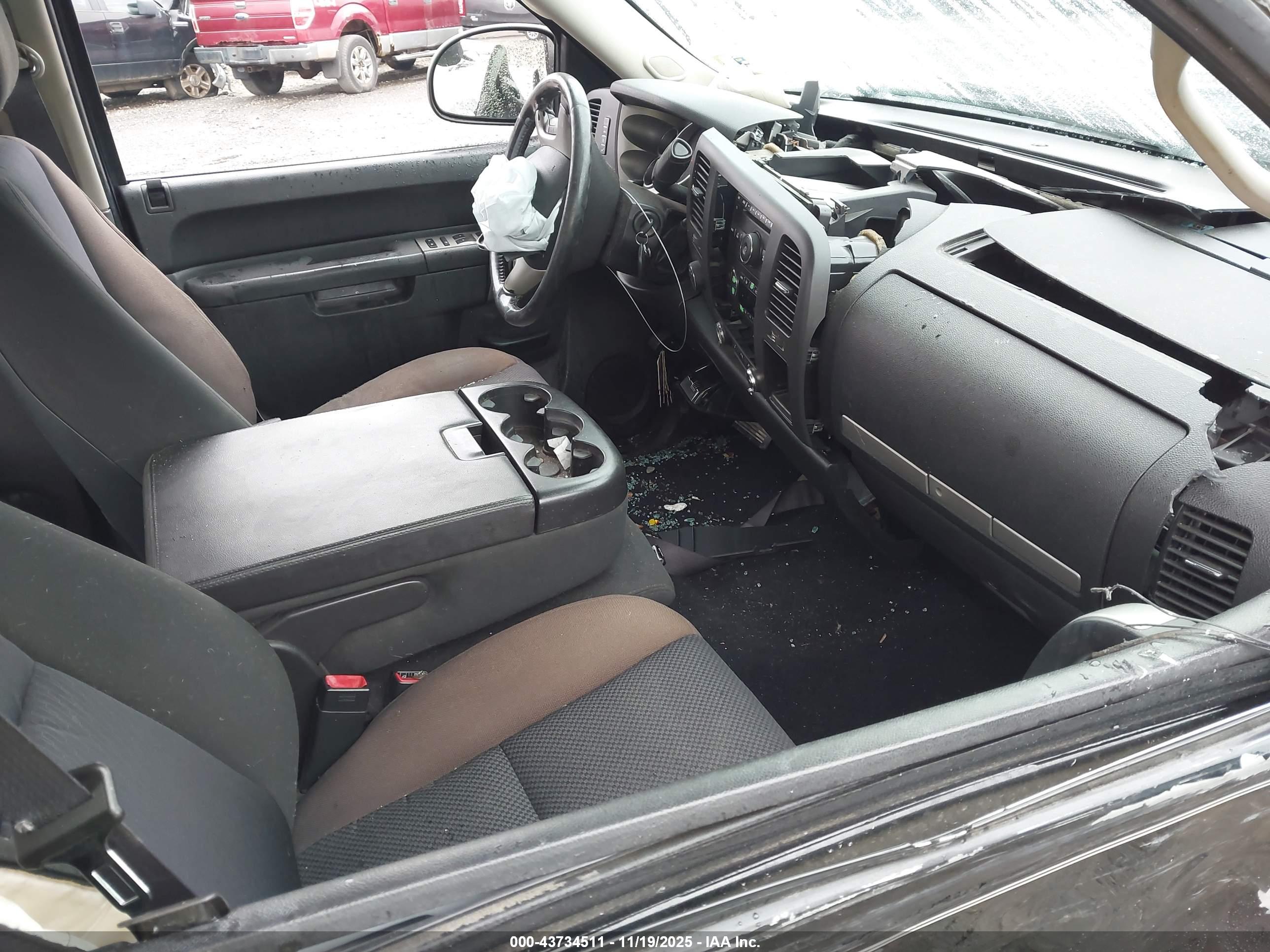 GMC SIERRA image 5