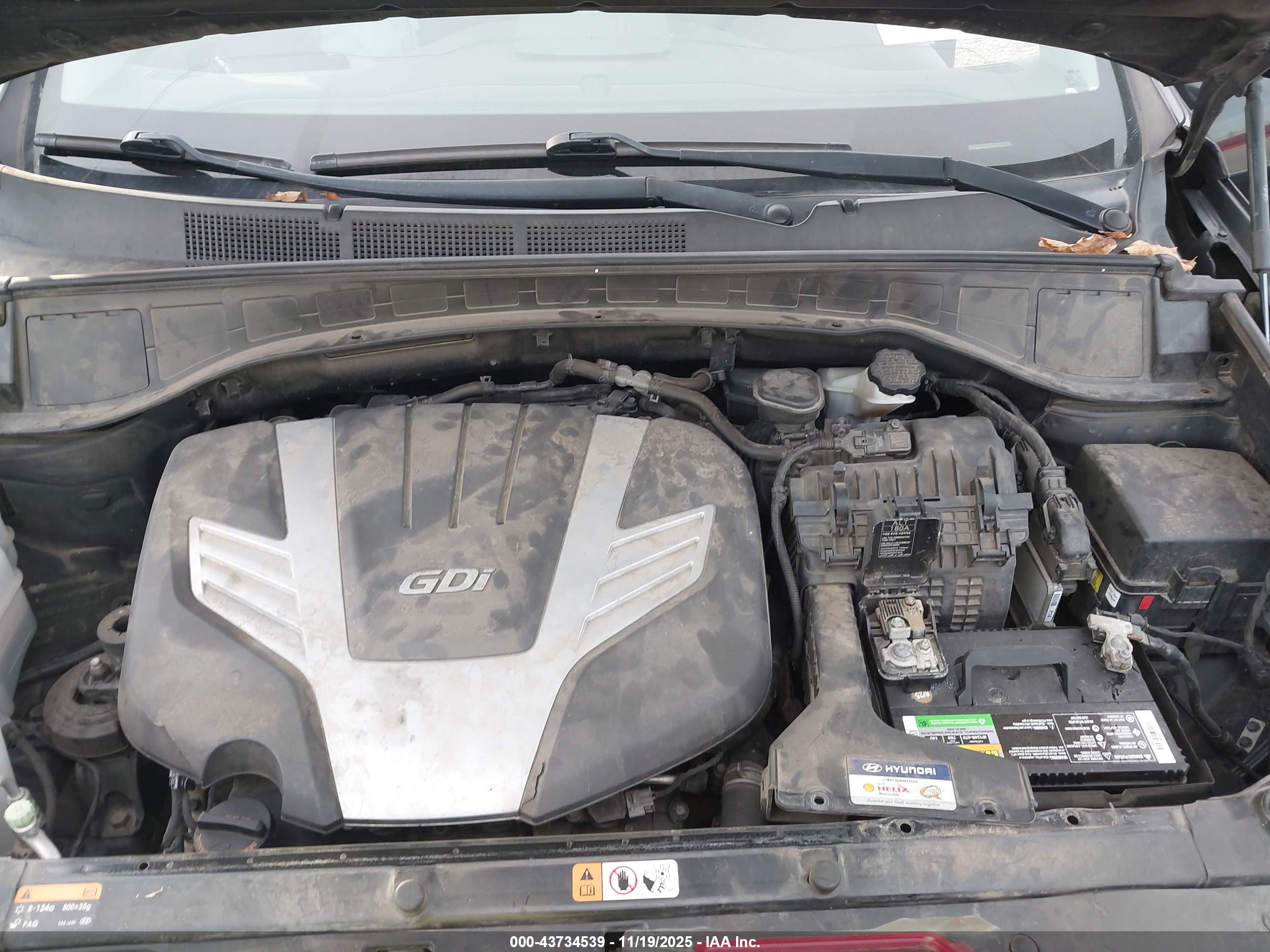 HYUNDAI SANTA image 10
