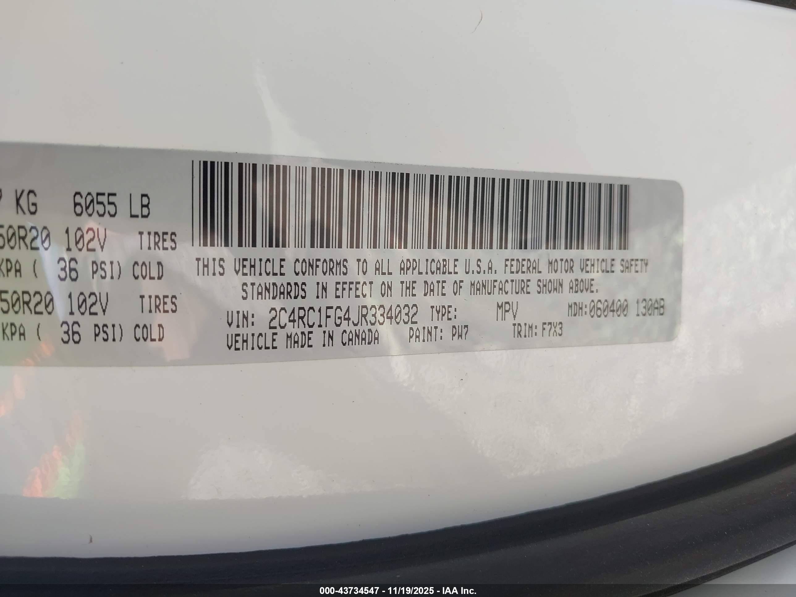 CHRYSLER PACIFICA image 9
