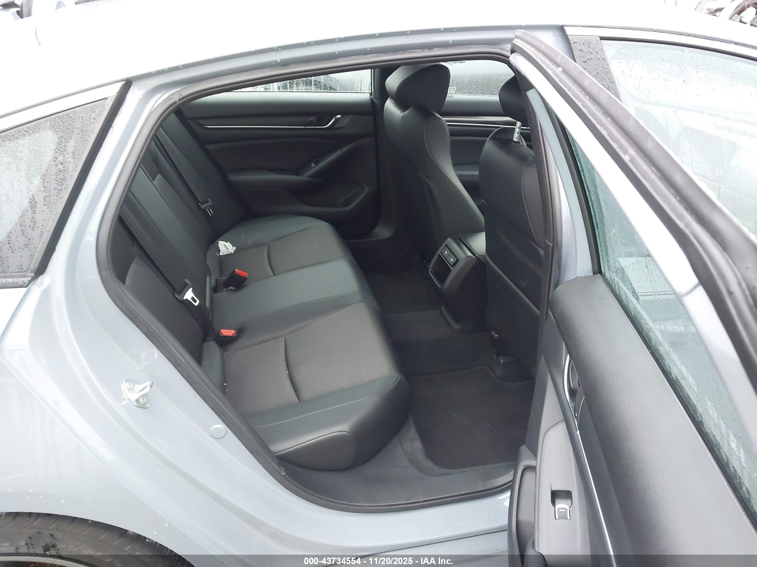HONDA ACCORD image 8