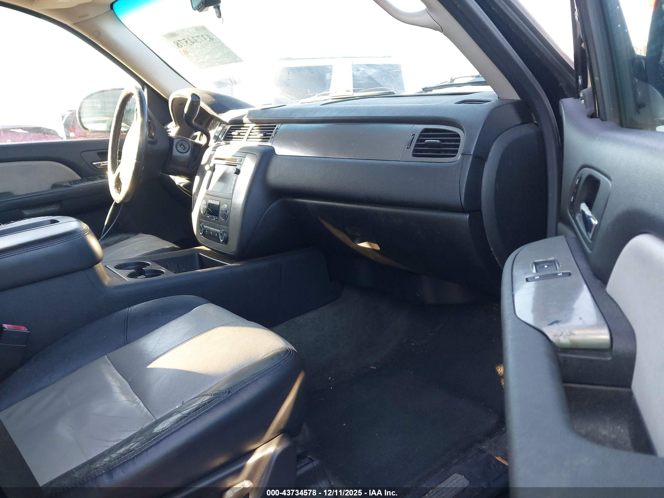 CHEVROLET AVALANCHE image 5