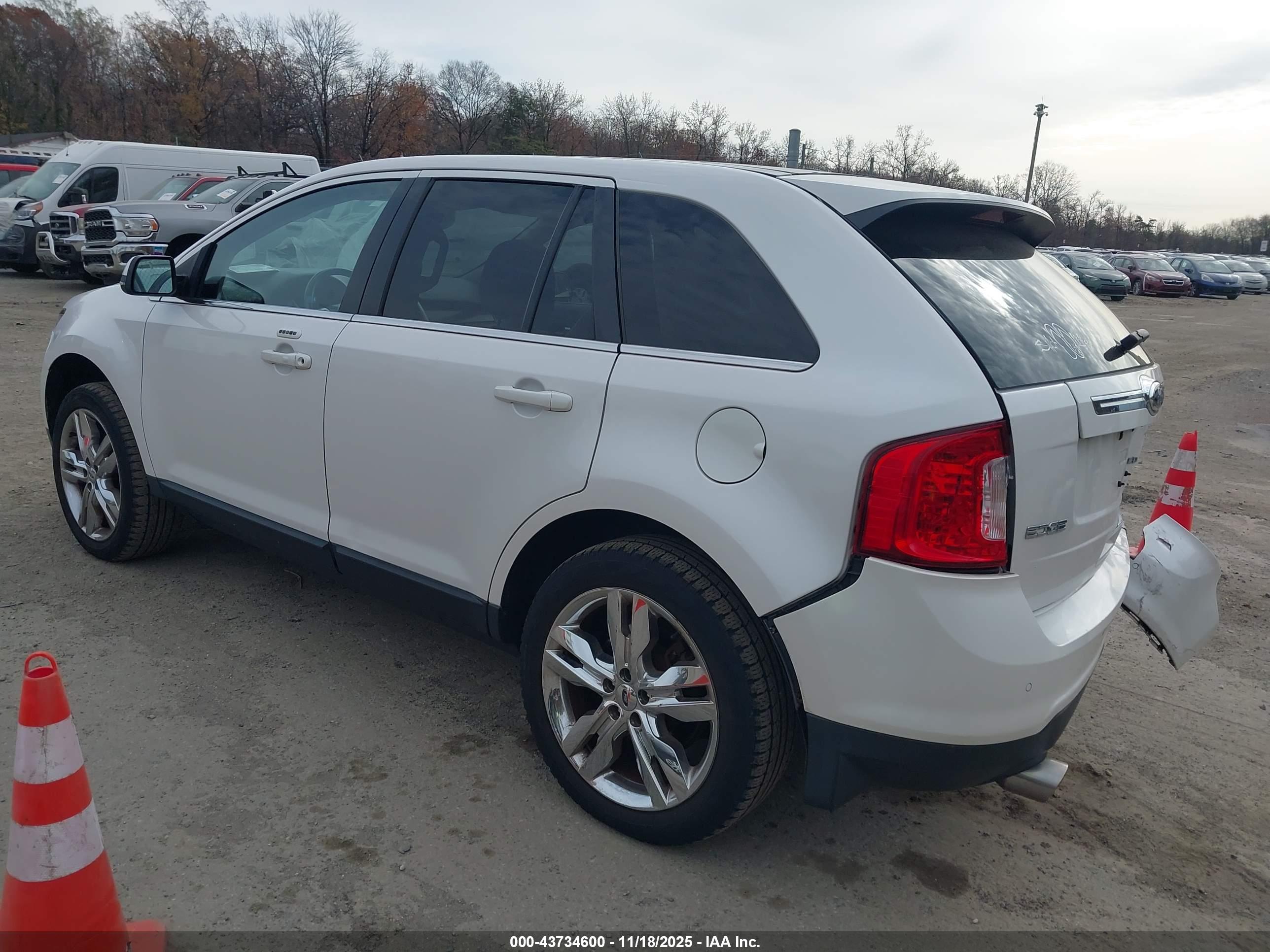FORD EDGE image 3