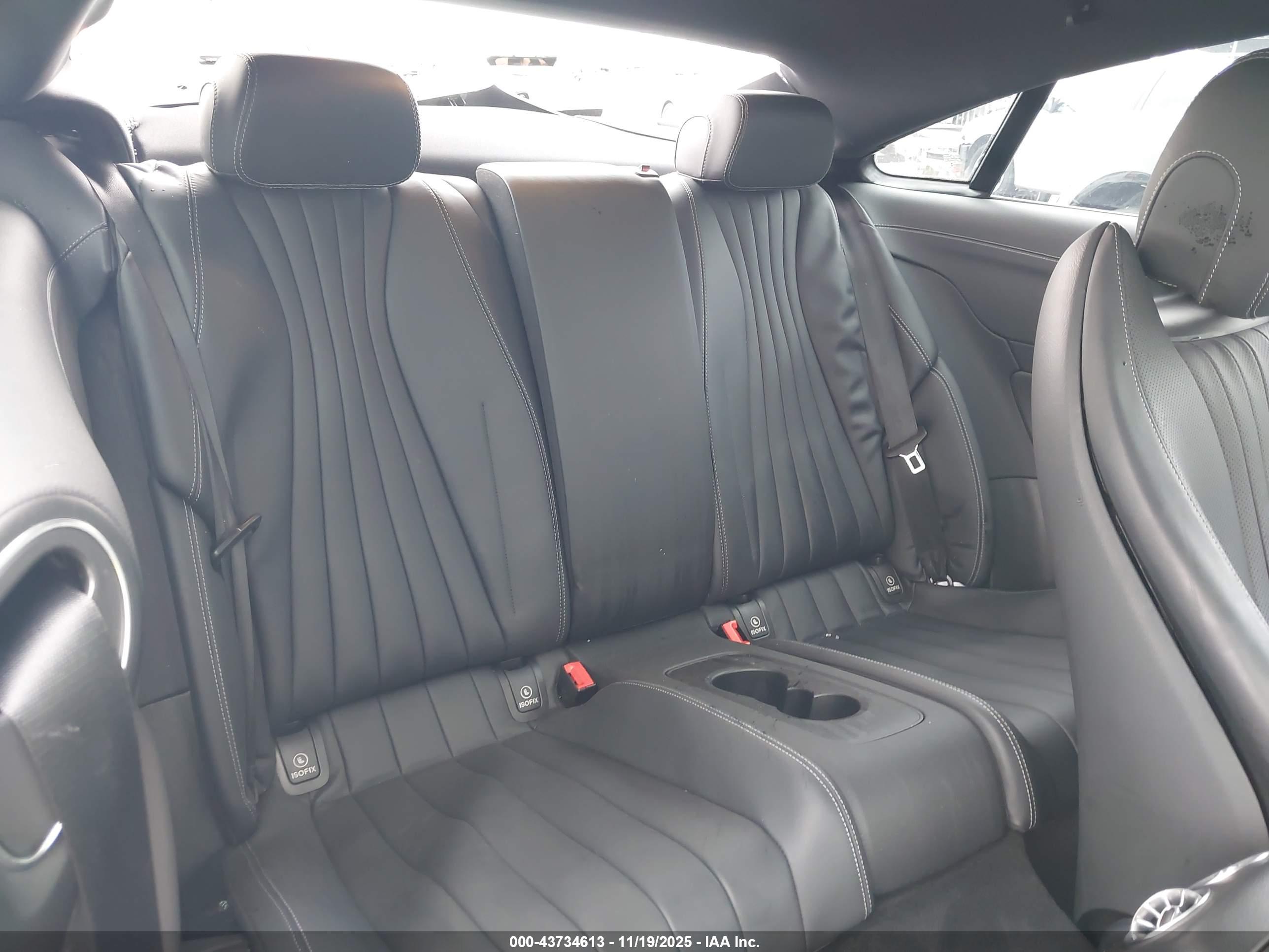 MERCEDES-BENZ E image 8