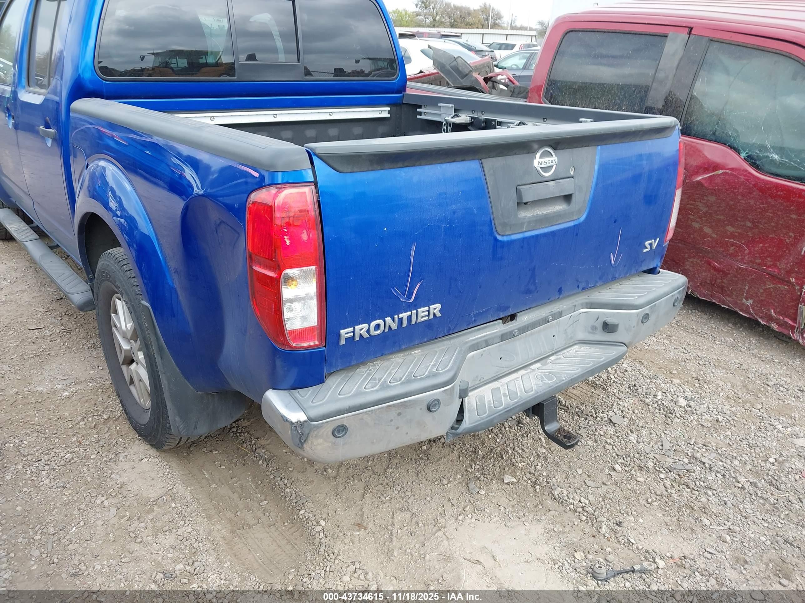NISSAN FRONTIER image 6