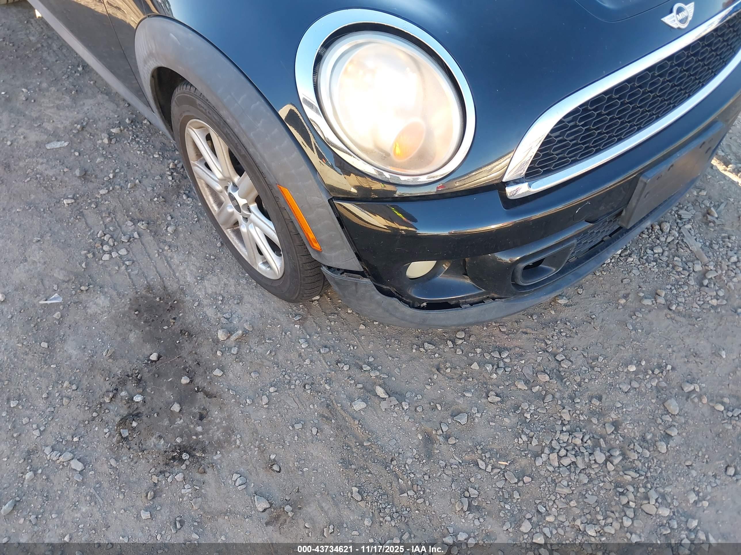 MINI COOPER image 6