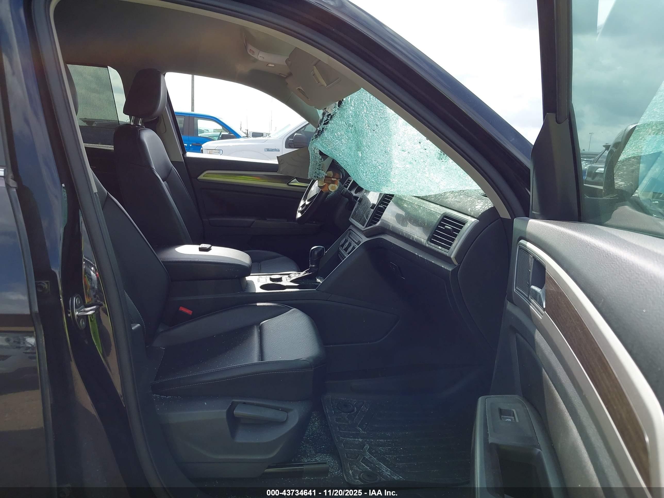 VOLKSWAGEN ATLAS image 5