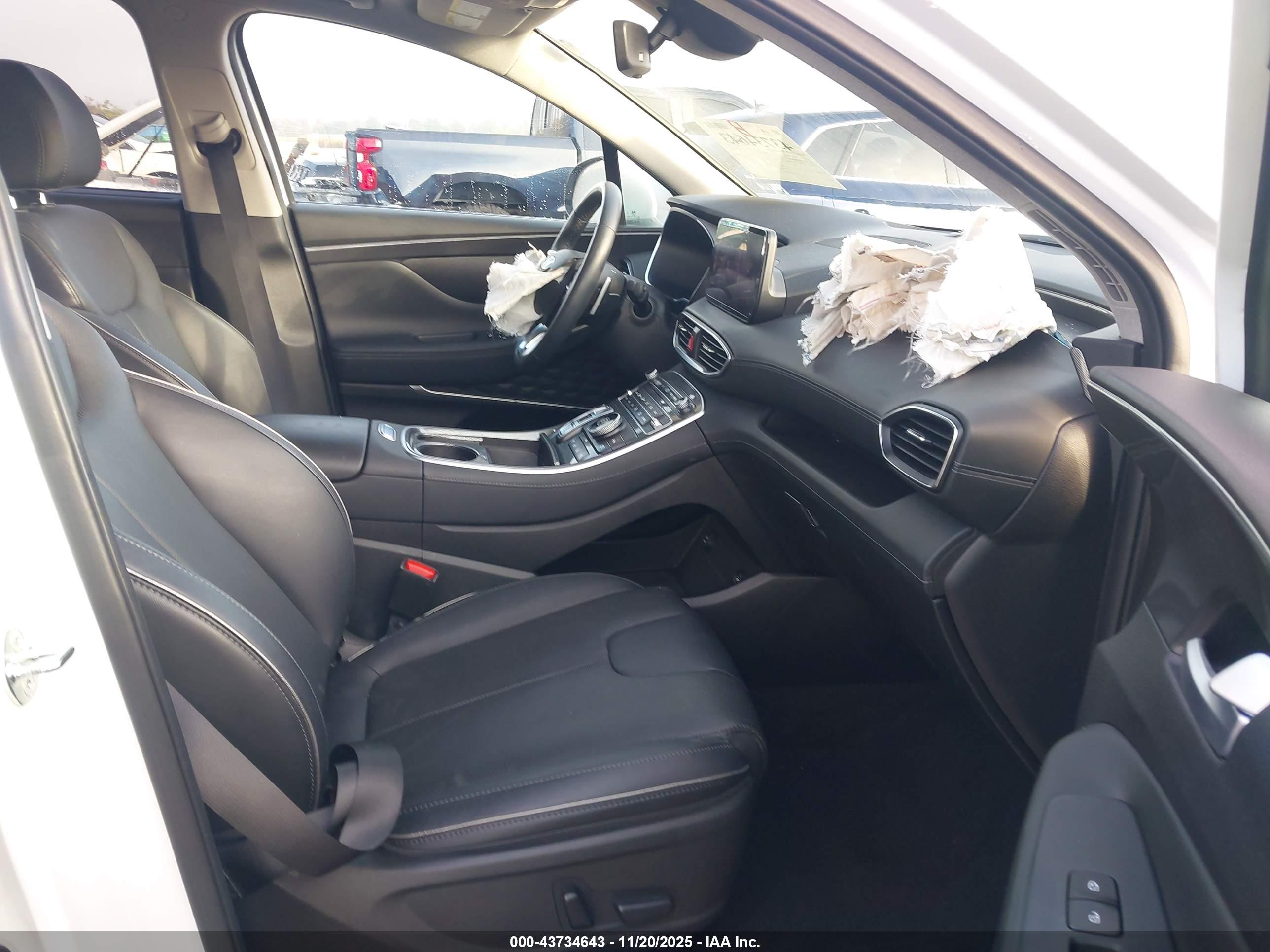 HYUNDAI SANTA image 5