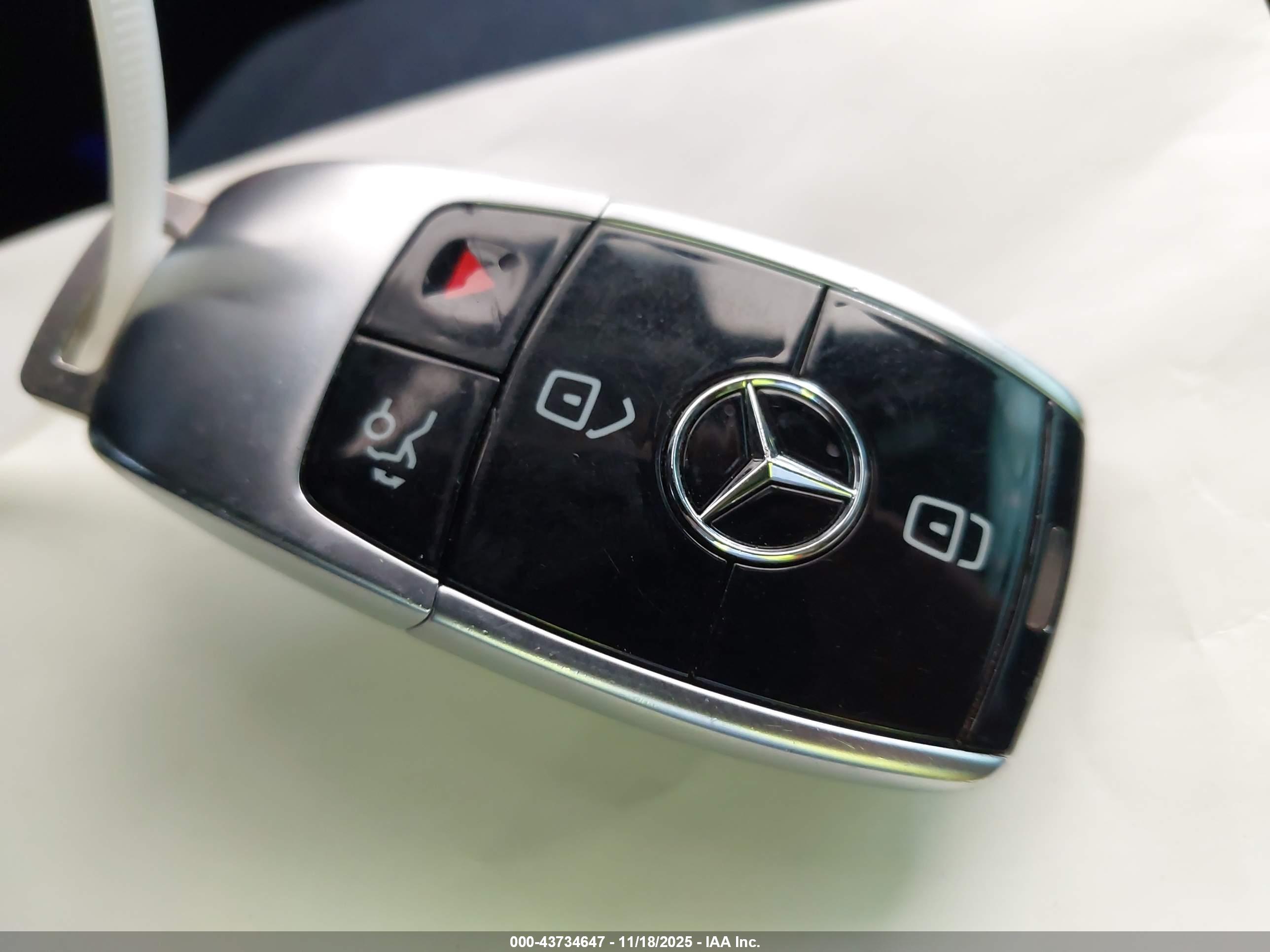 MERCEDES-BENZ S image 11