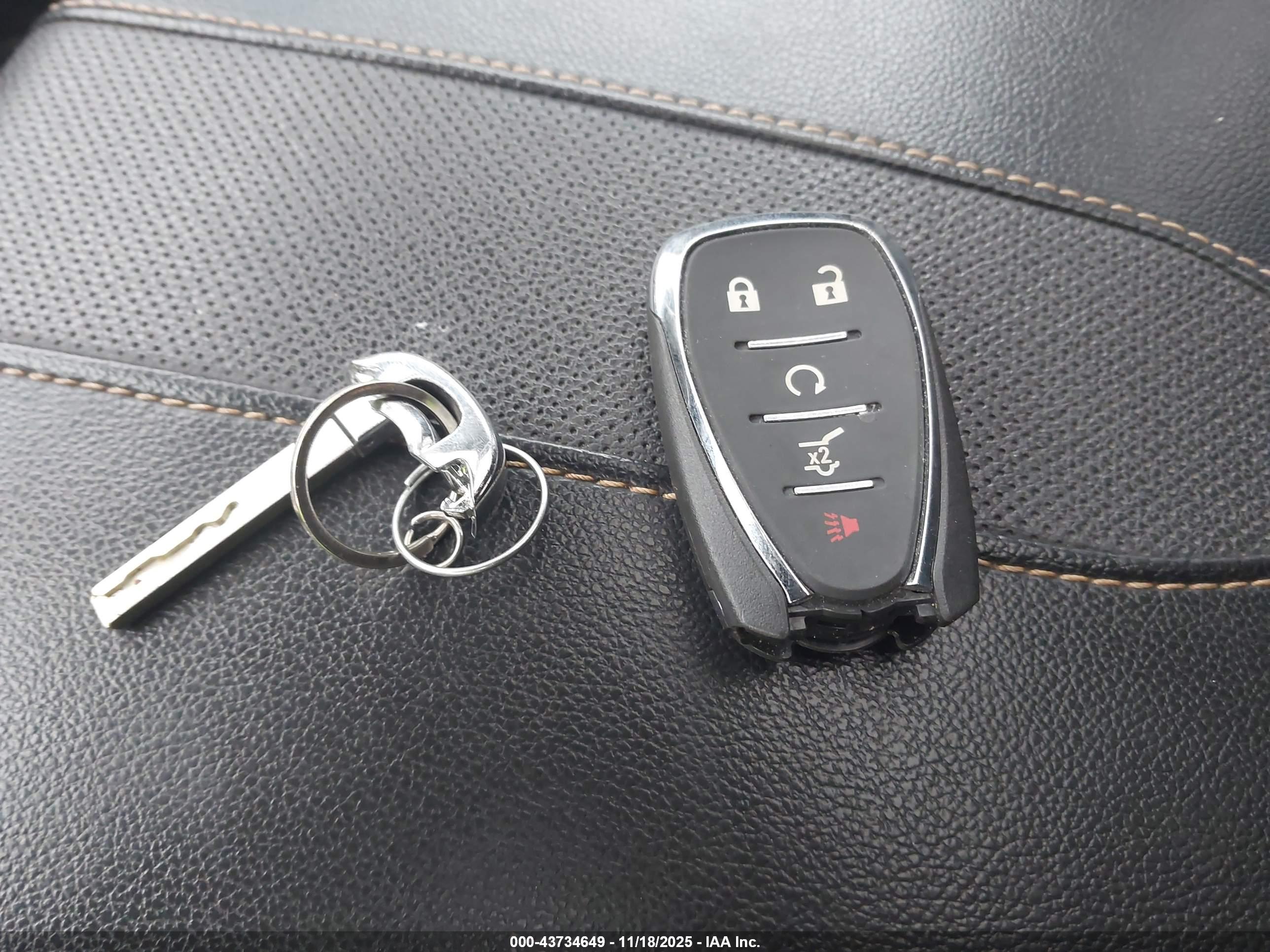 CHEVROLET TRAVERSE image 11