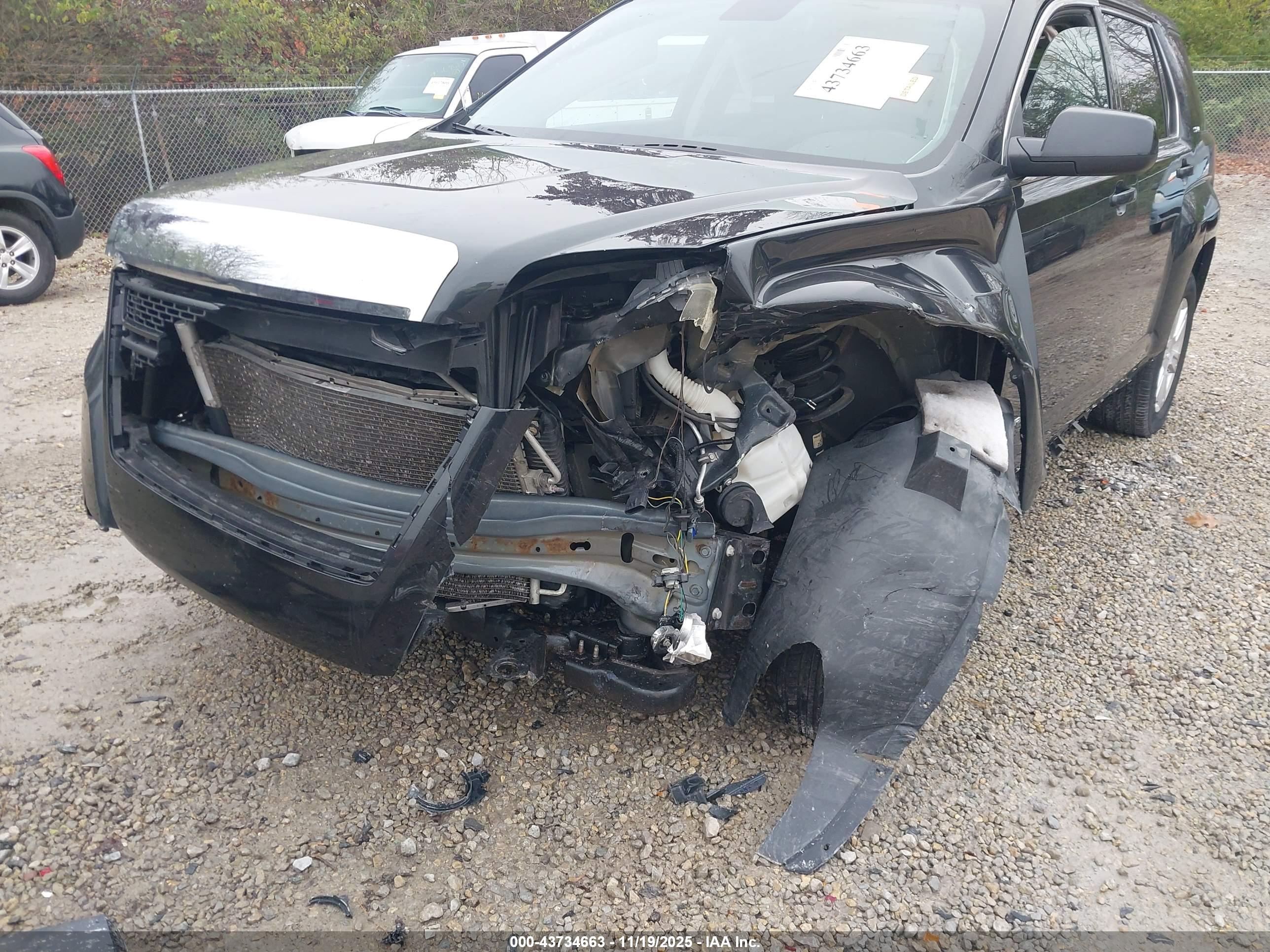 GMC TERRAIN image 6