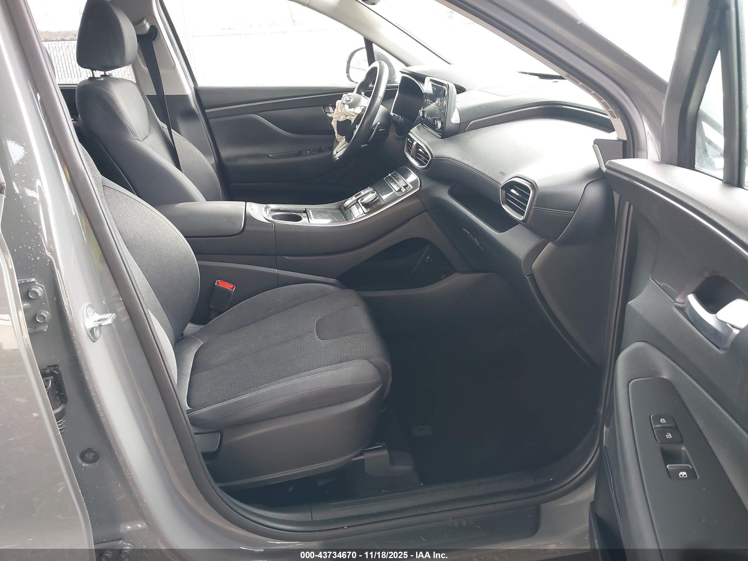 HYUNDAI SANTA image 5