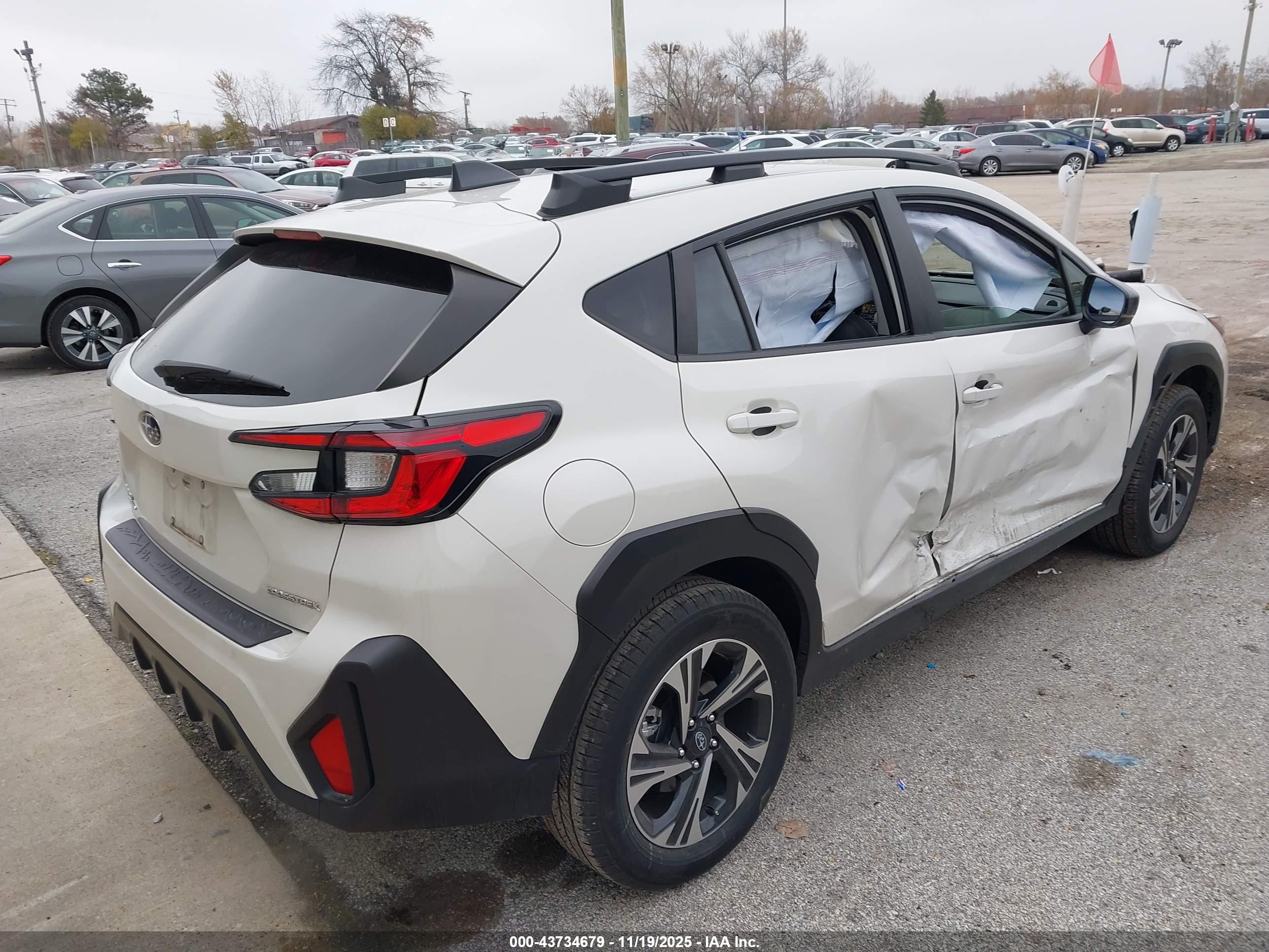 SUBARU CROSSTREK image 4