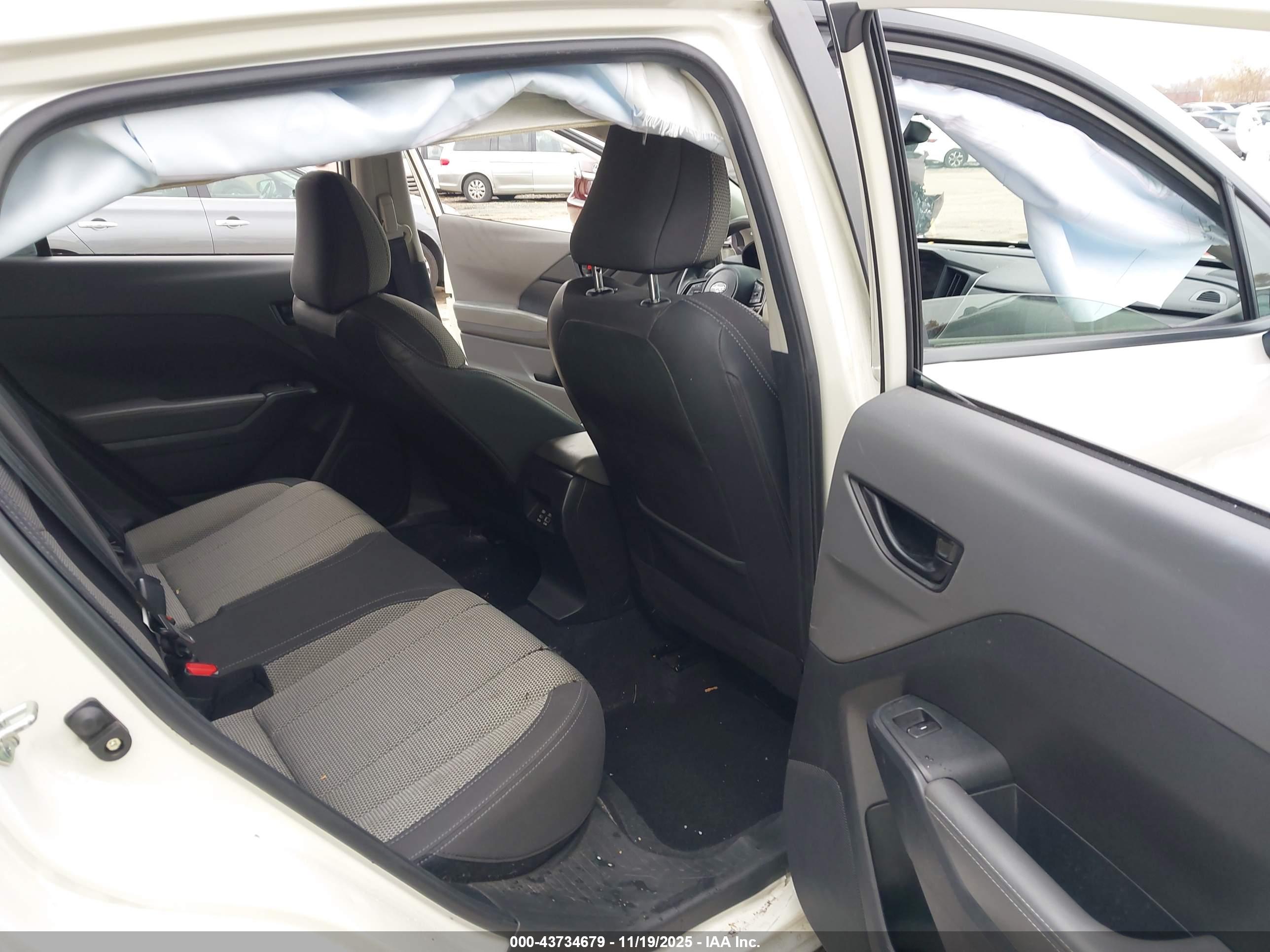 SUBARU CROSSTREK image 8