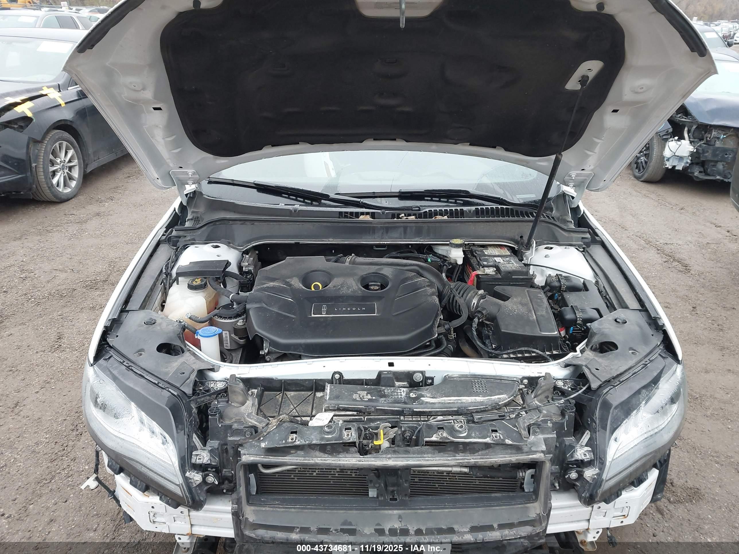 LINCOLN MKZ image 10
