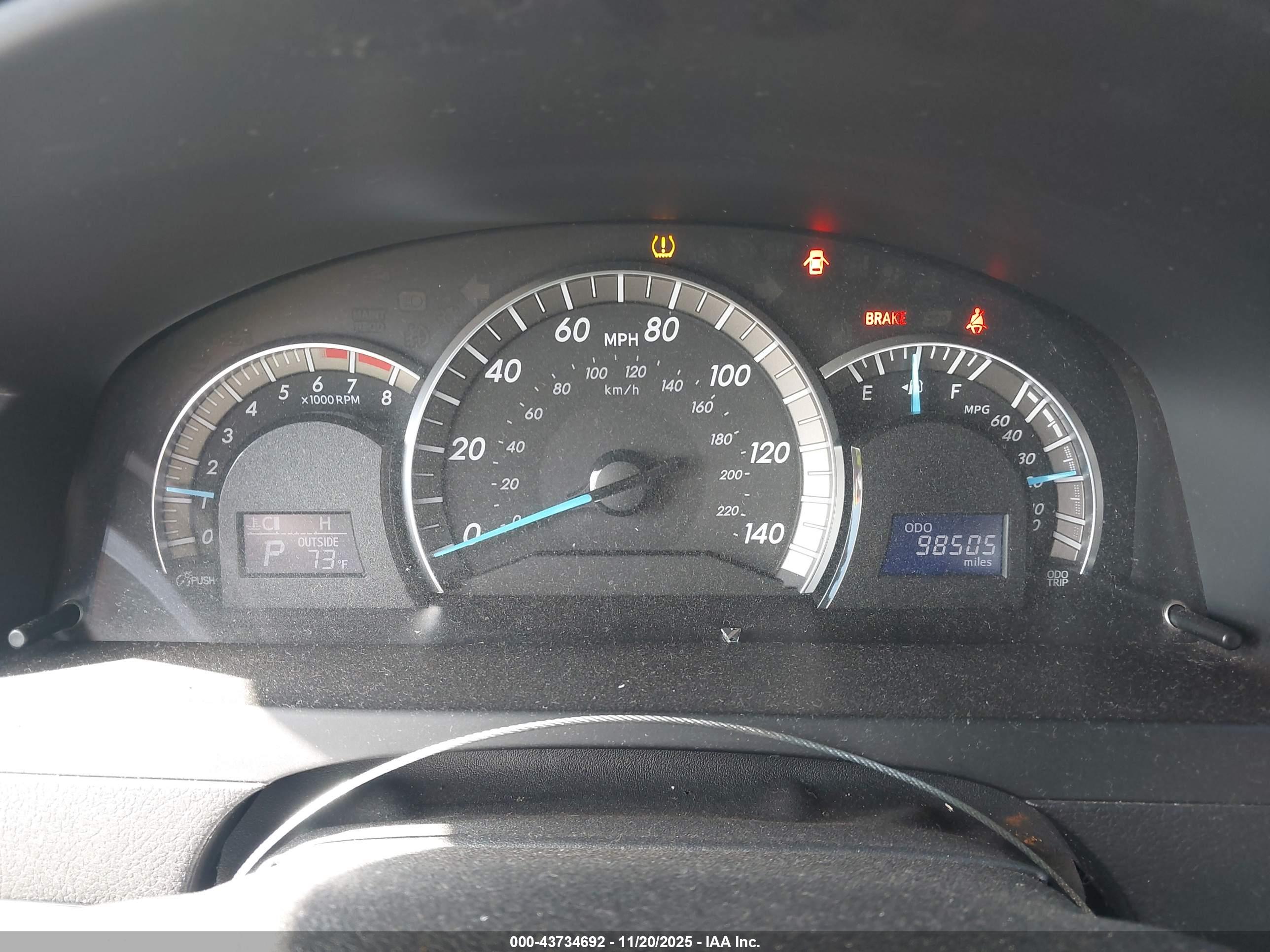 TOYOTA CAMRY image 7