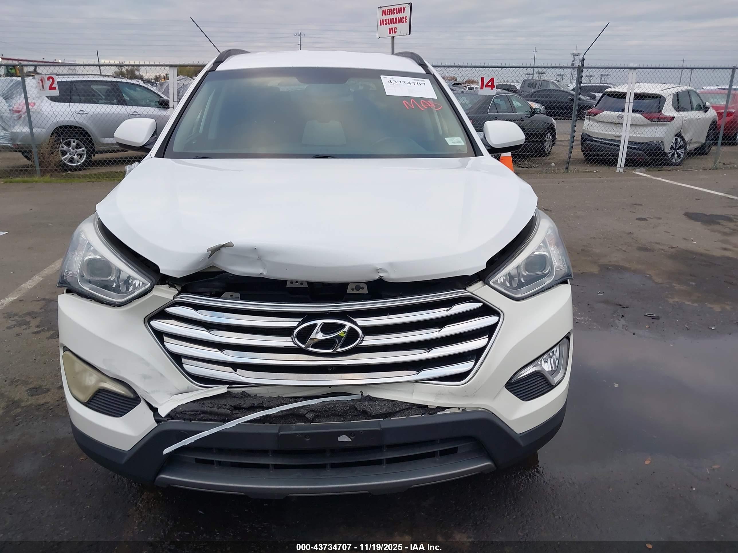 HYUNDAI SANTA image 6