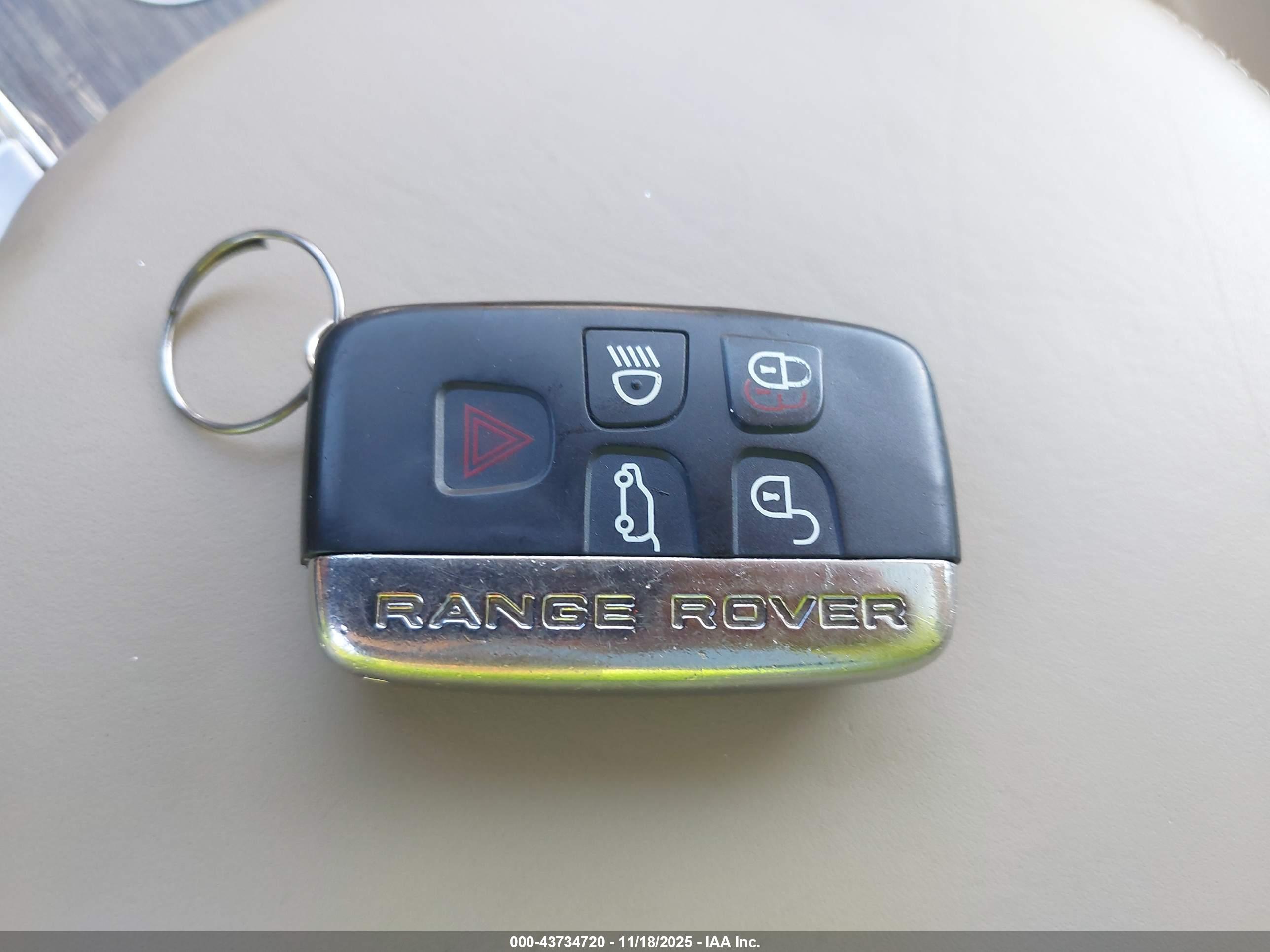 LAND ROVER image 11