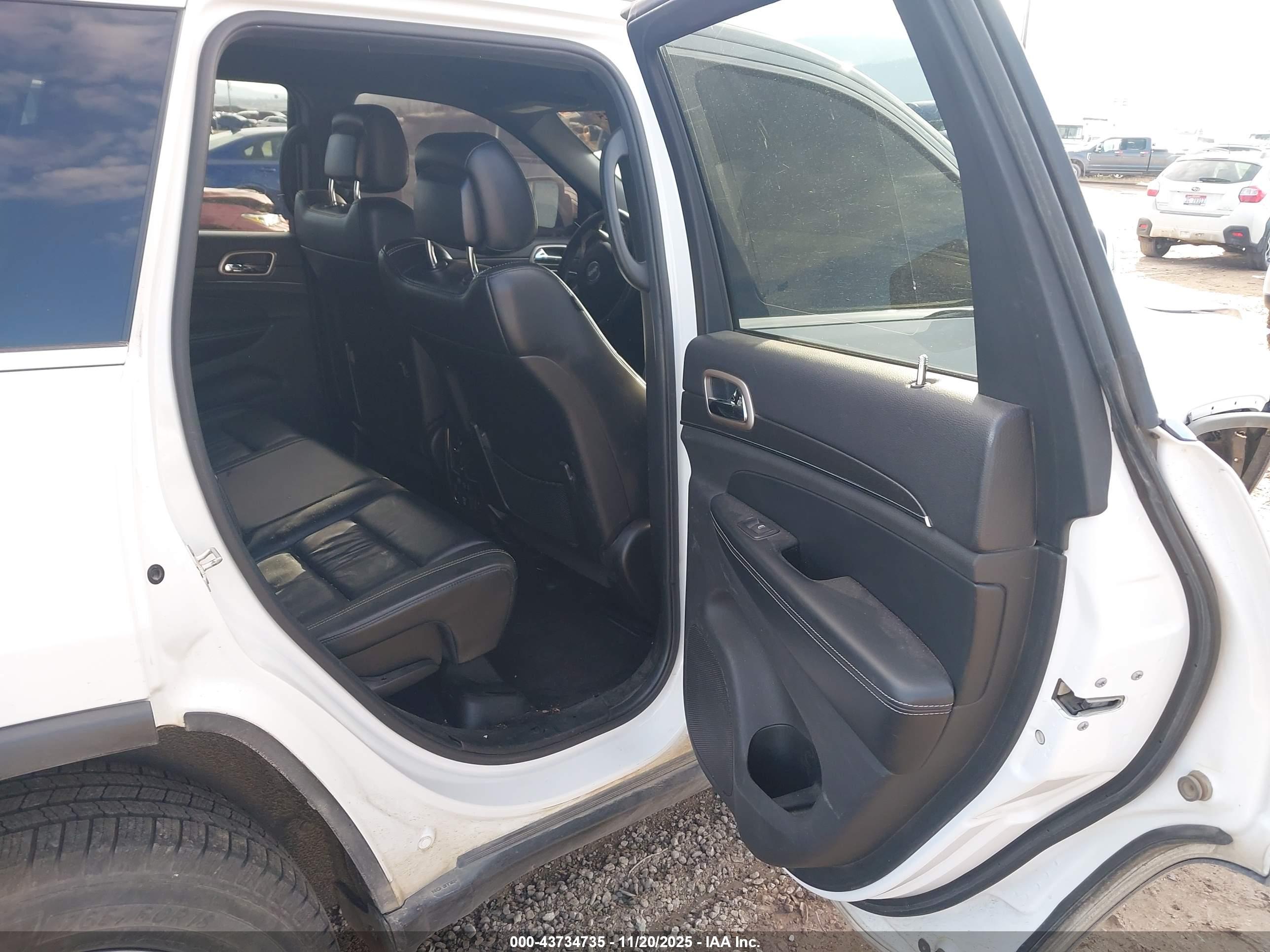 JEEP GRAND image 8