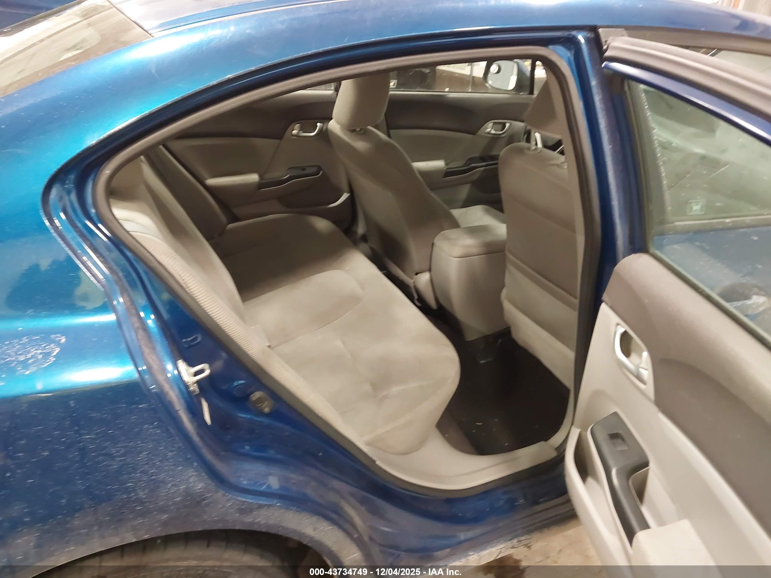 HONDA CIVIC image 8