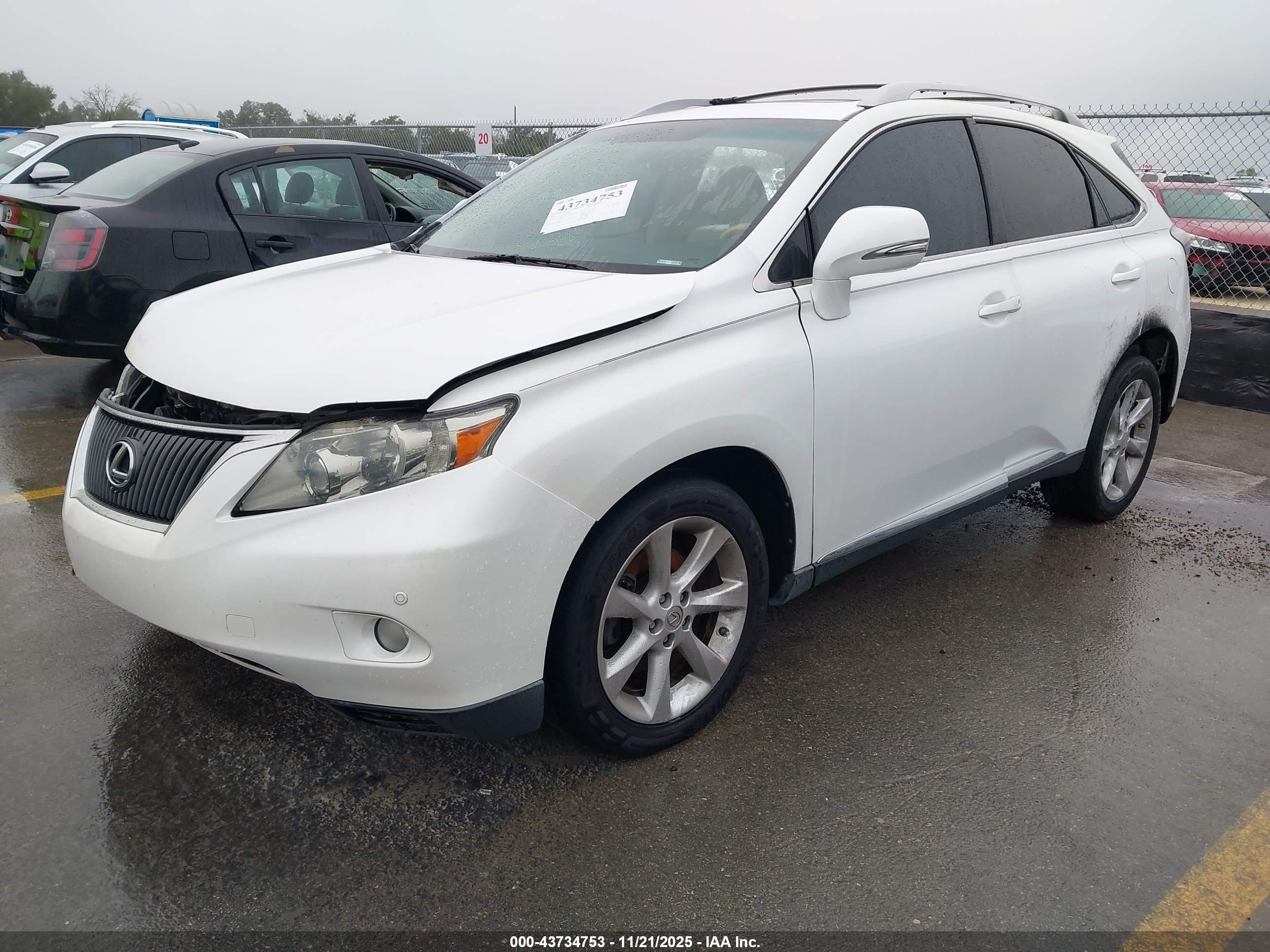 LEXUS RX image 2
