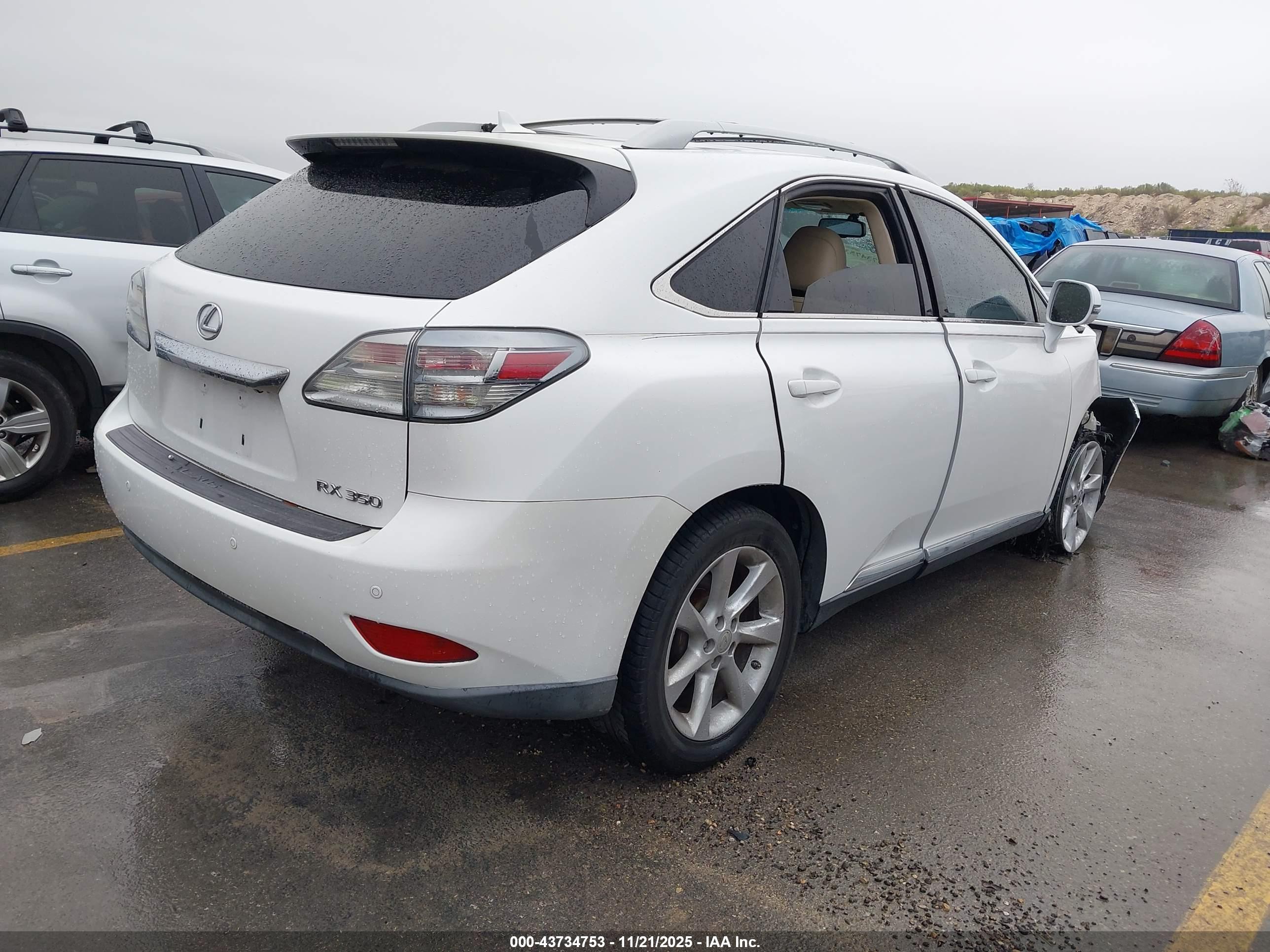 LEXUS RX image 4