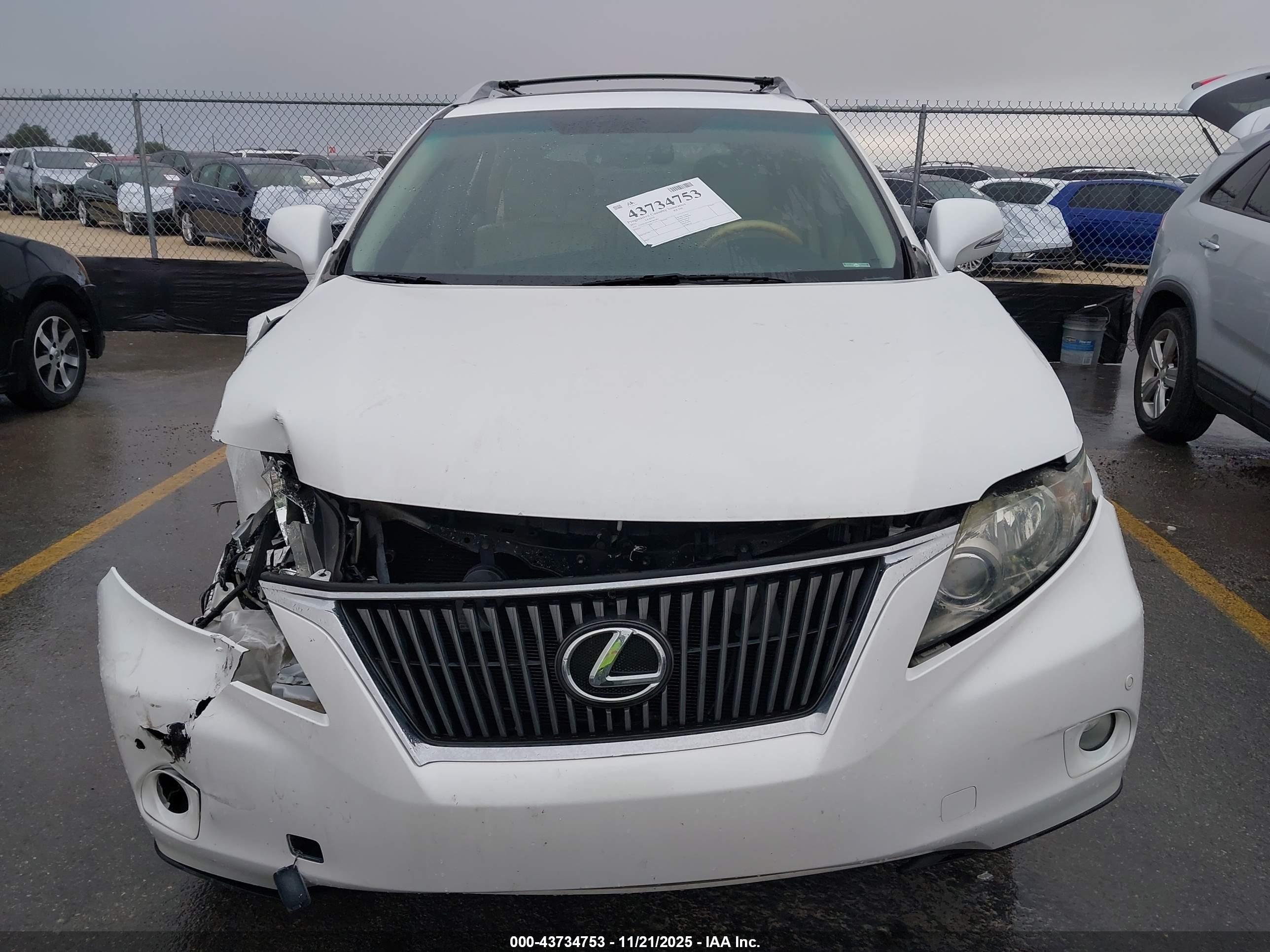 LEXUS RX image 6