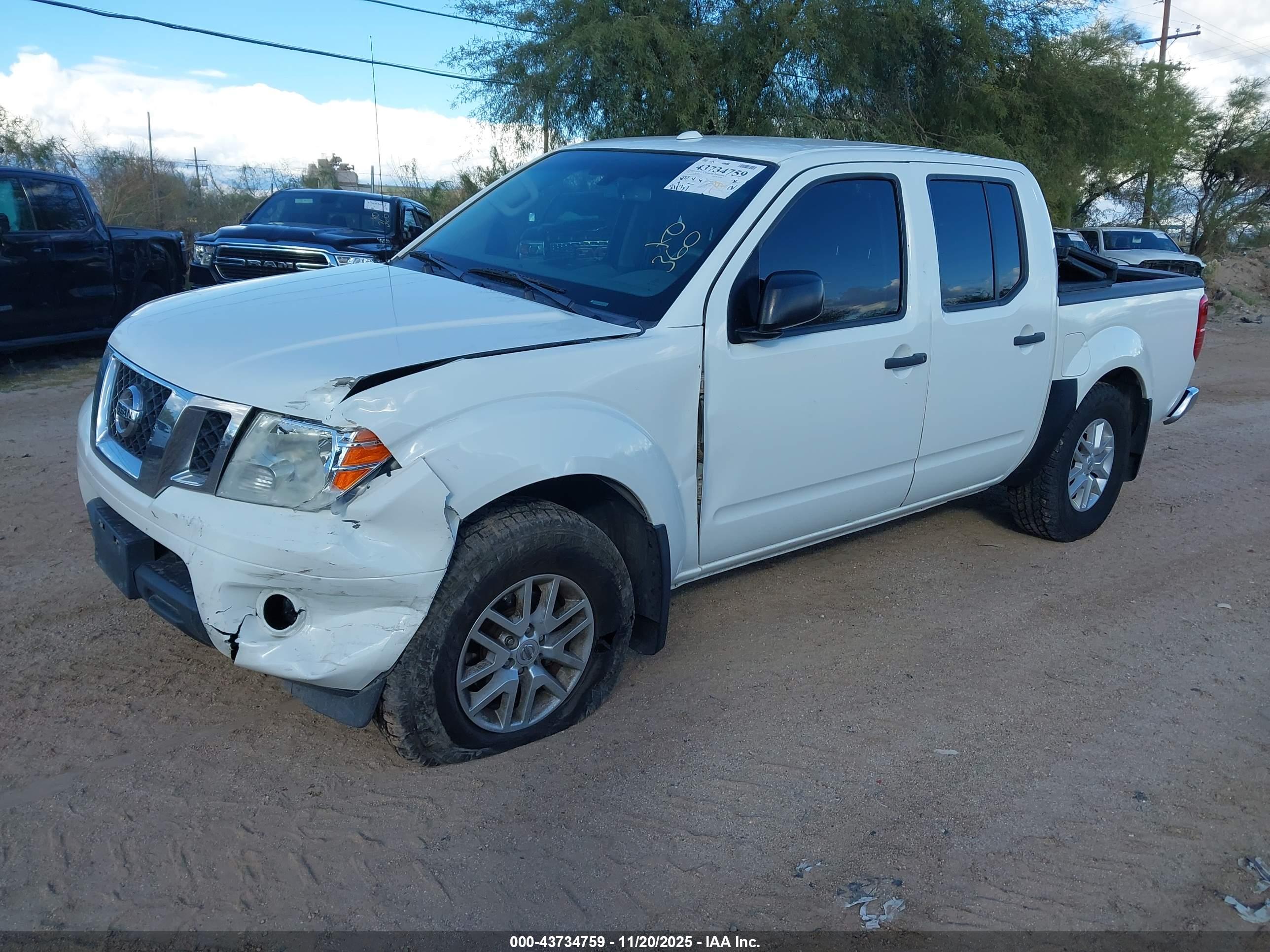 NISSAN FRONTIER image 2