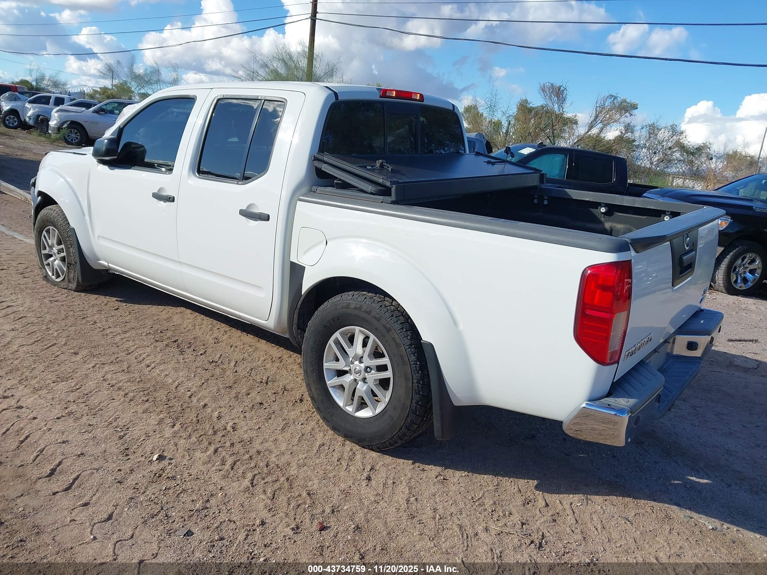 NISSAN FRONTIER image 3