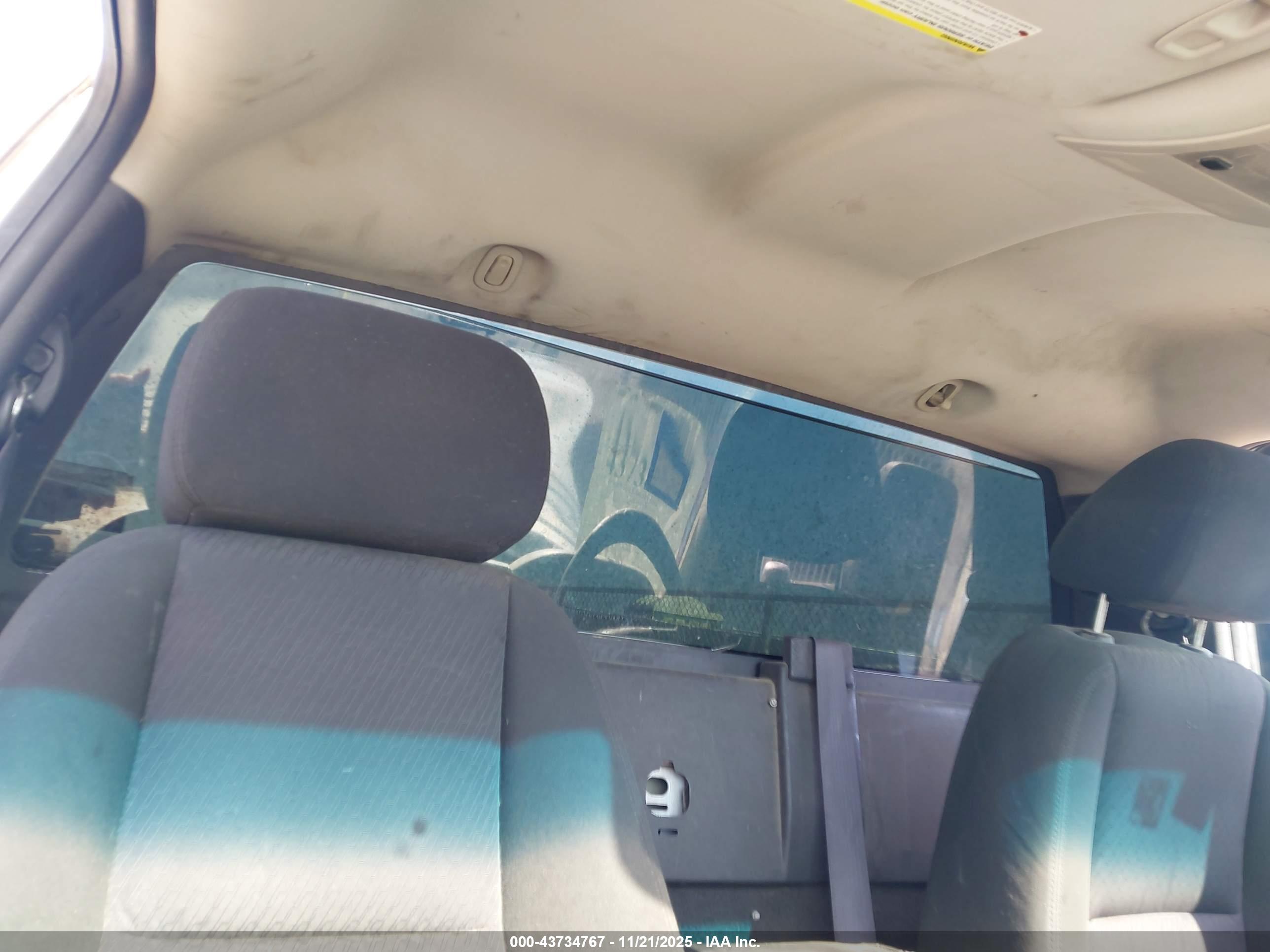 CHEVROLET SILVERADO image 8