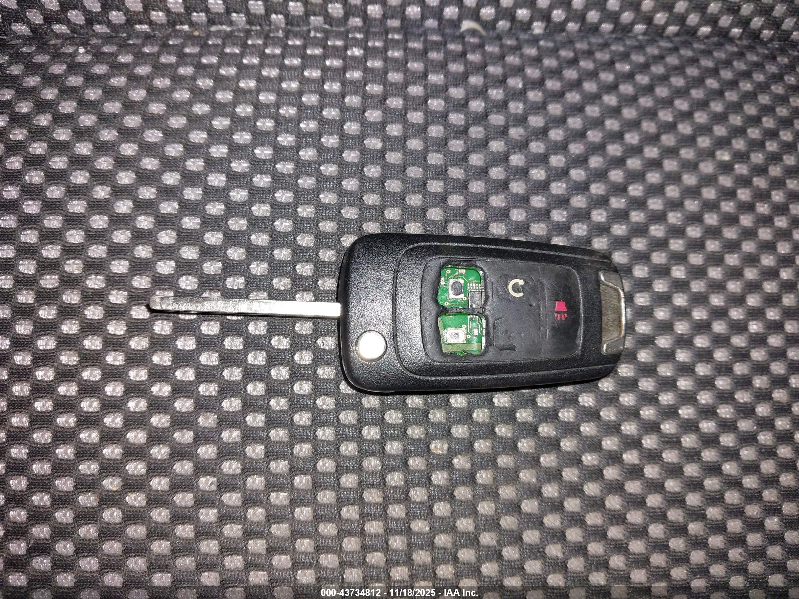 CHEVROLET EQUINOX image 11