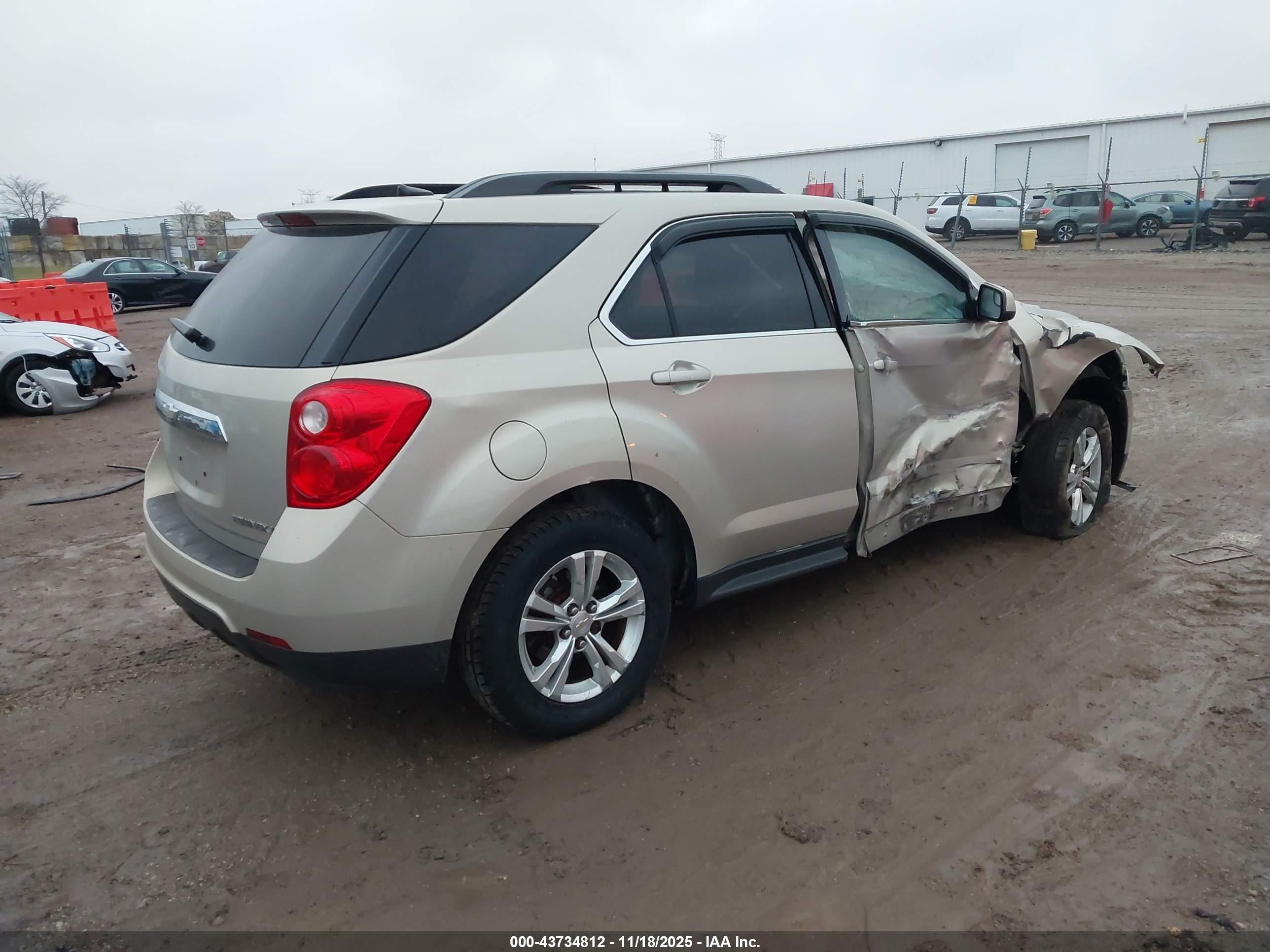 CHEVROLET EQUINOX image 4
