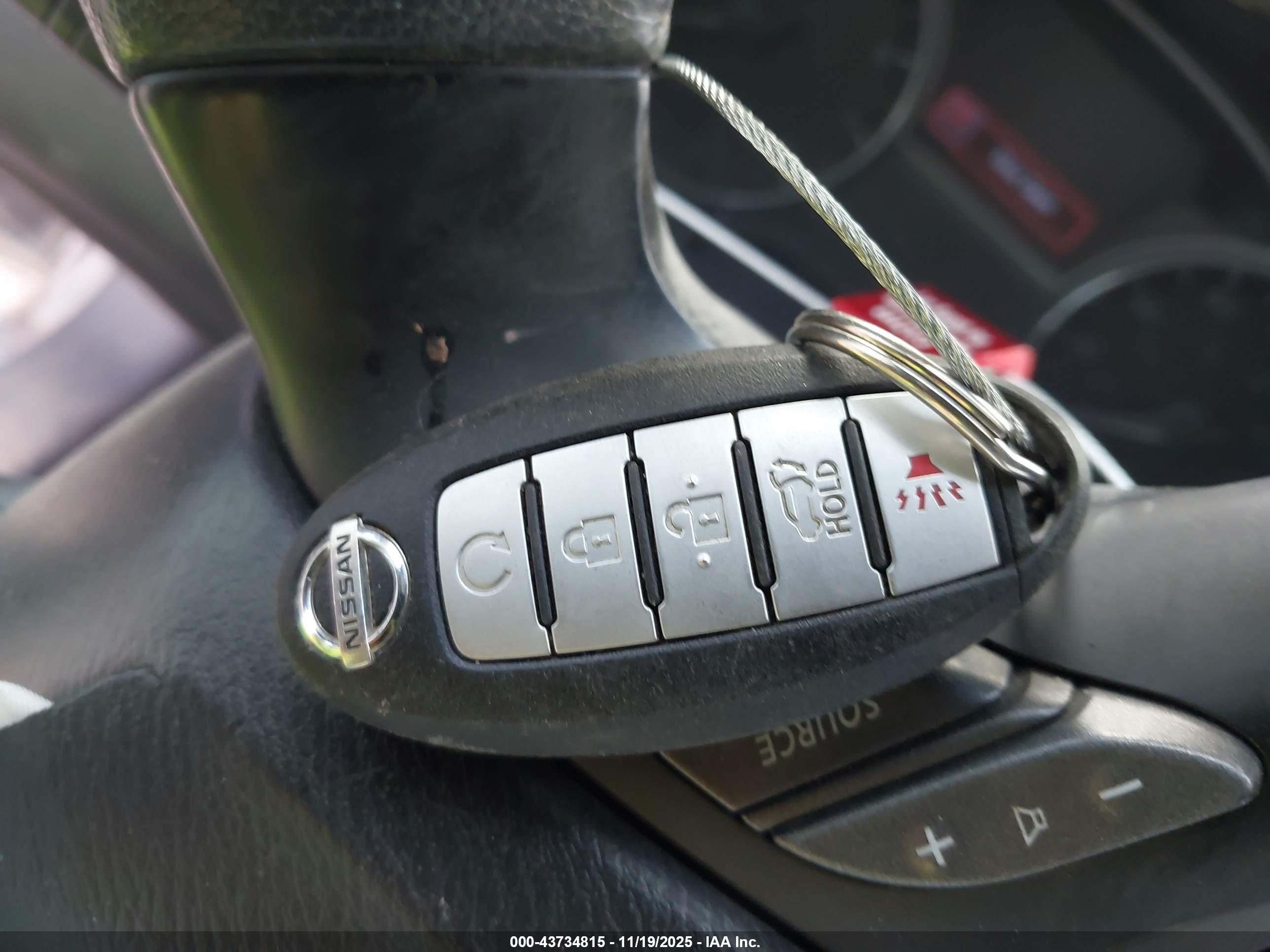 NISSAN PATHFINDER image 11