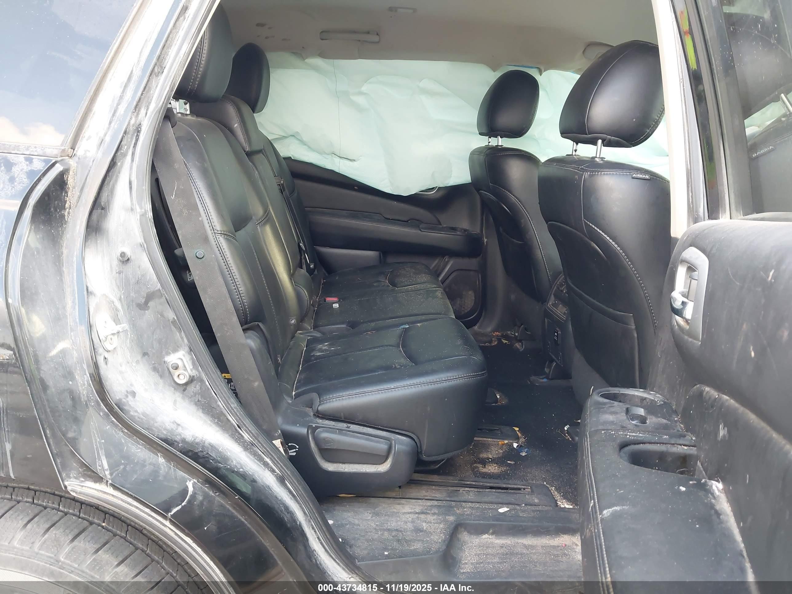 NISSAN PATHFINDER image 8