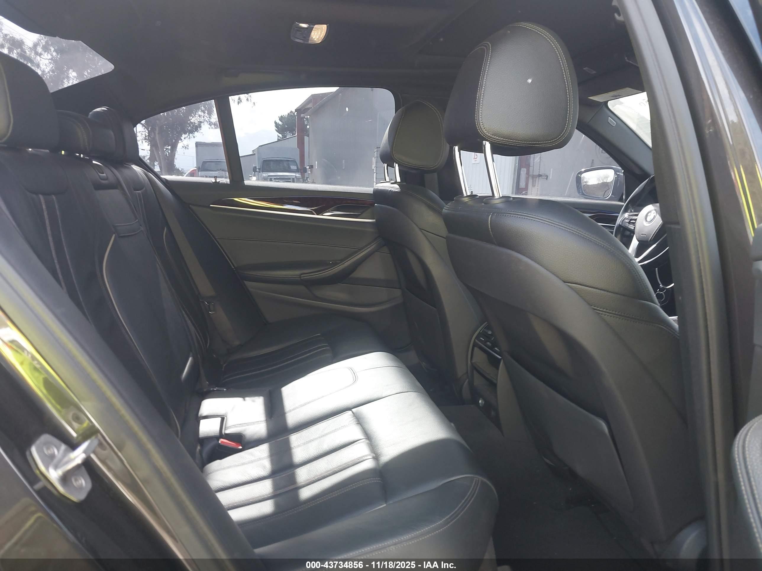BMW 530I image 8