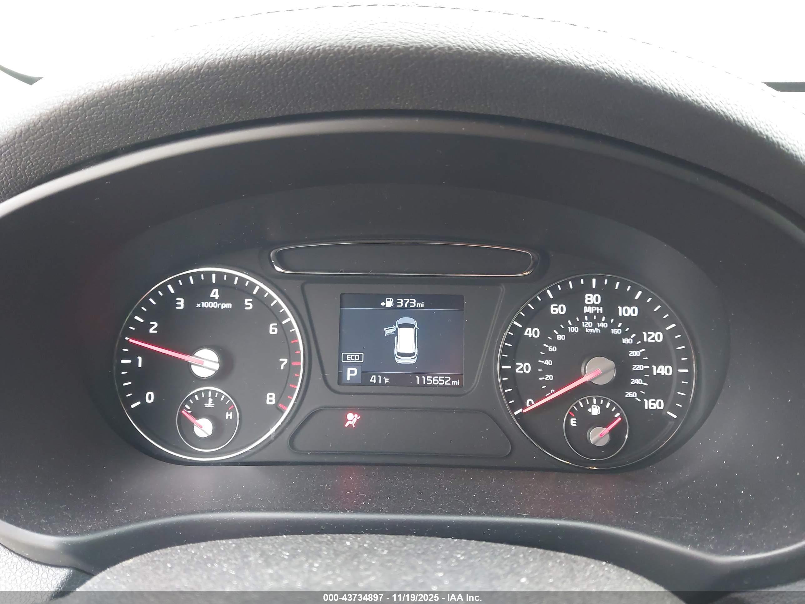 KIA SORENTO image 7