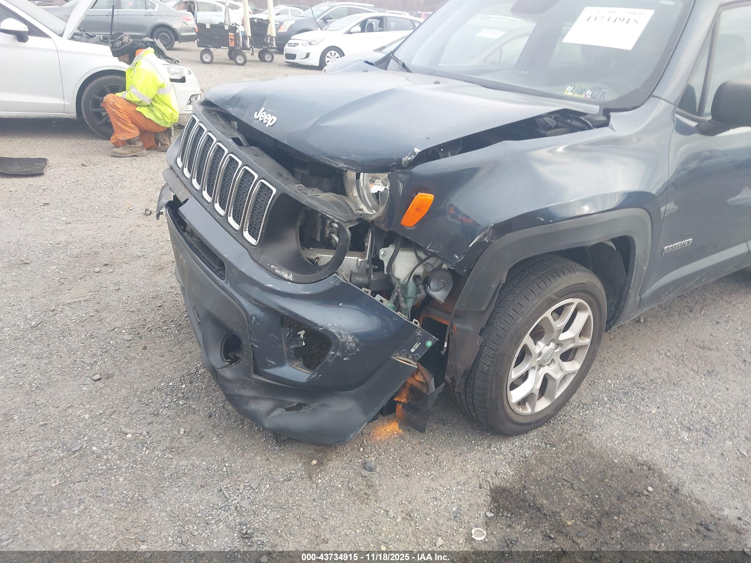 JEEP RENEGADE image 6