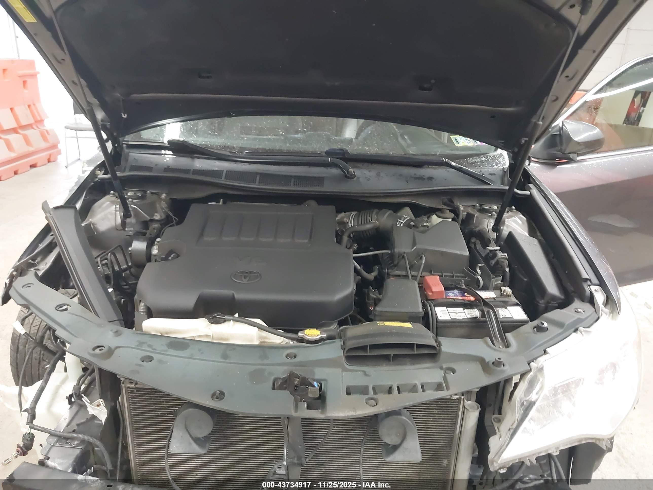 TOYOTA CAMRY image 10