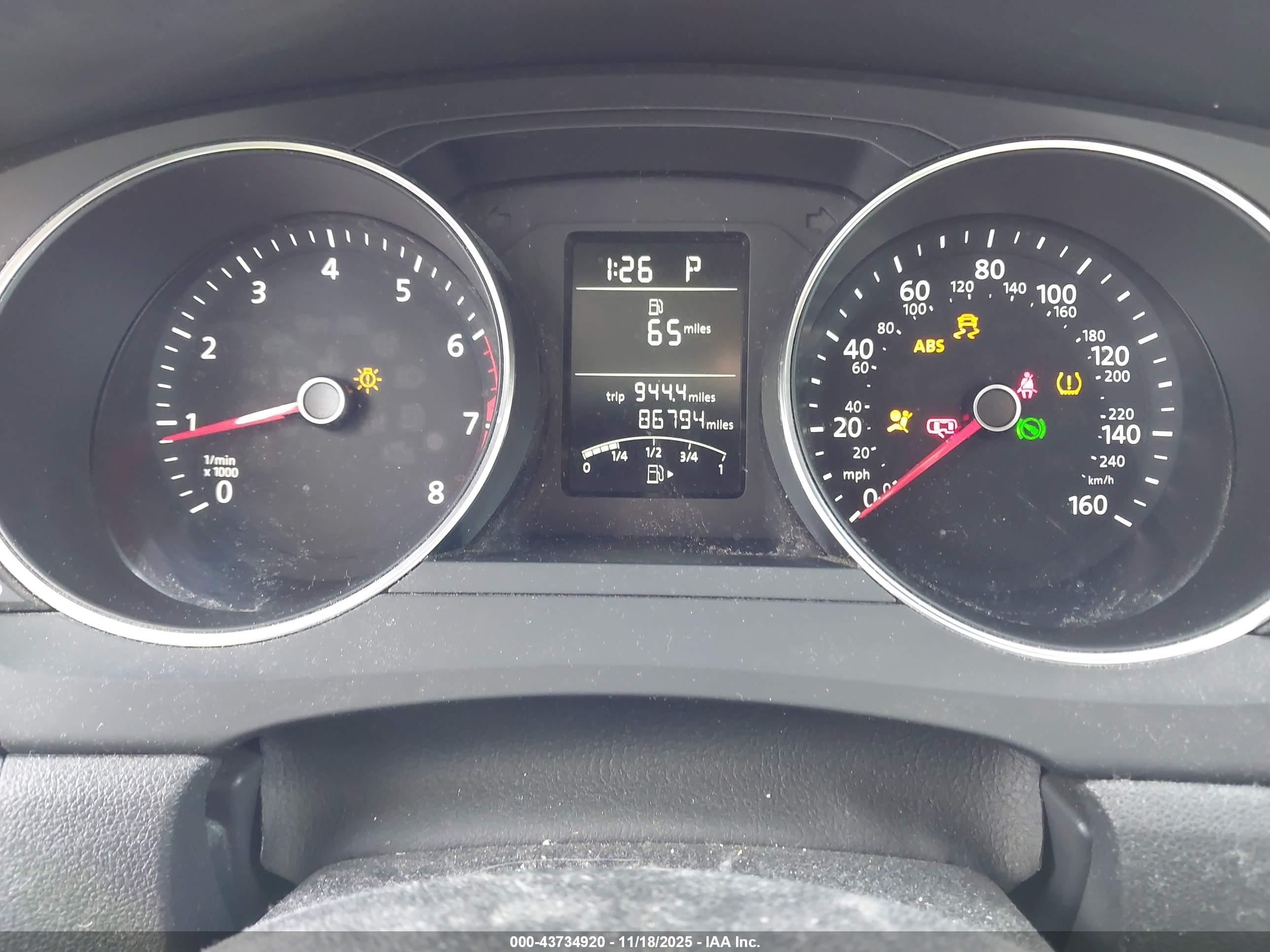 VOLKSWAGEN JETTA image 7