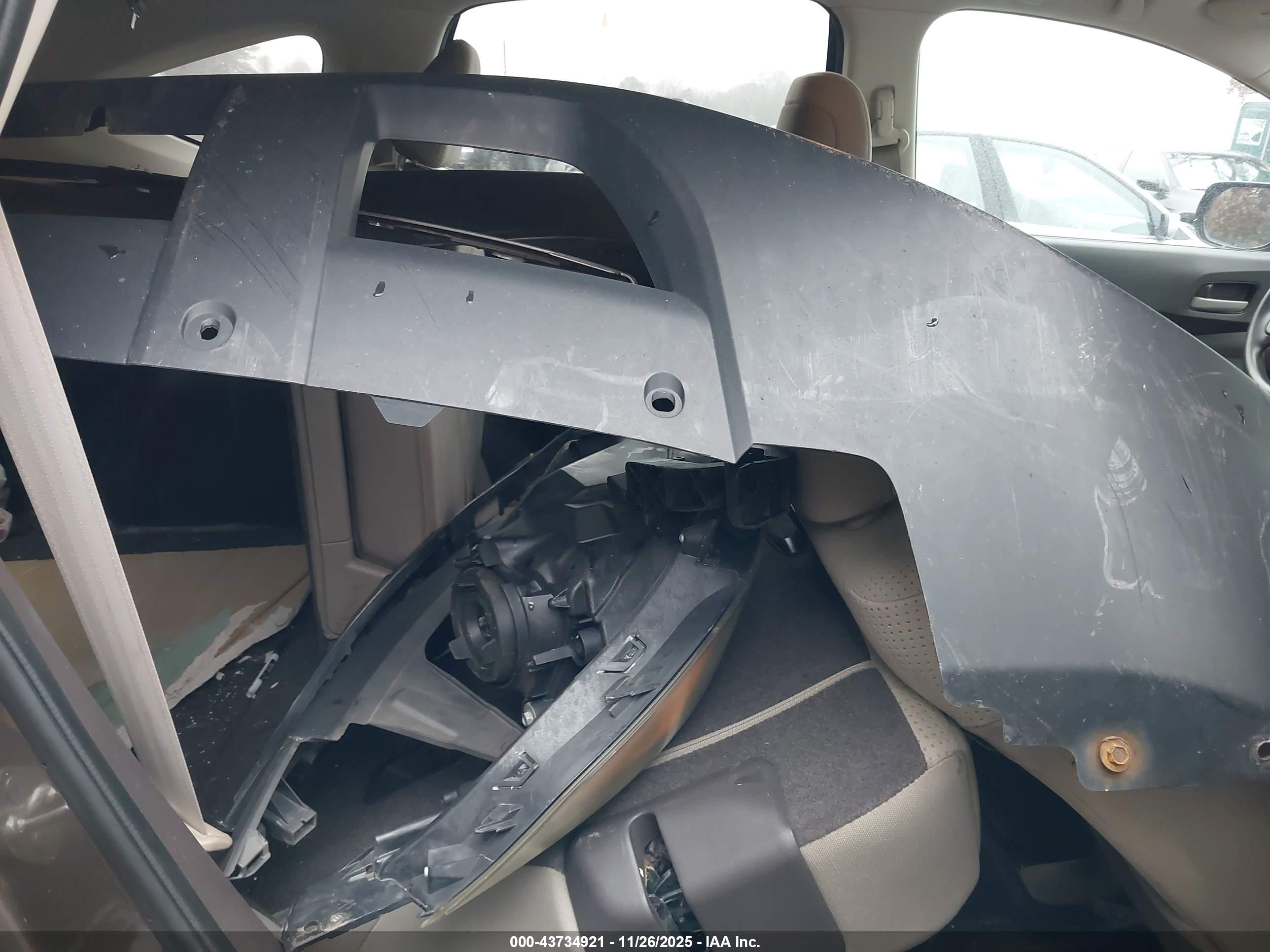 HONDA CR-V image 8