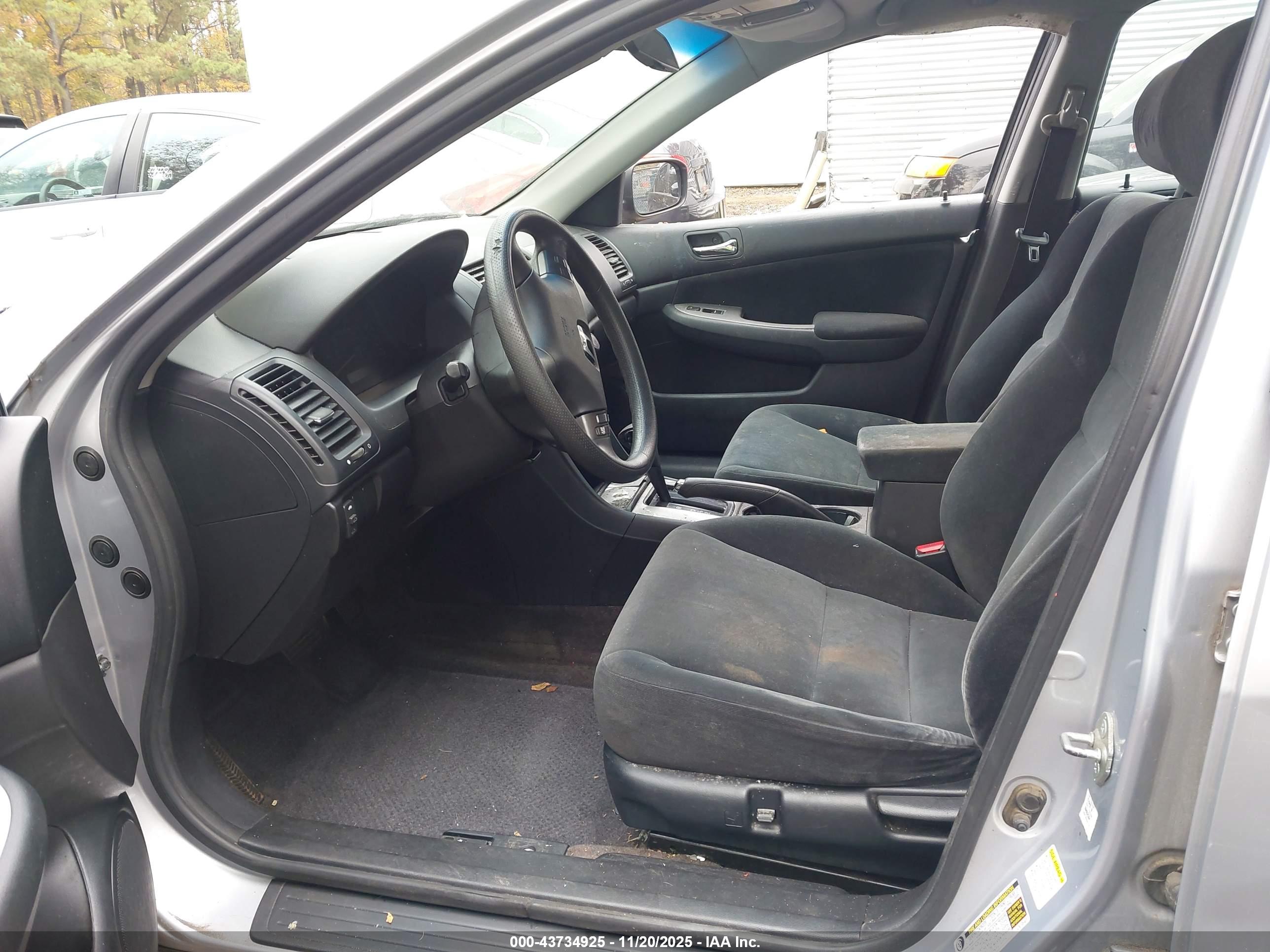 HONDA ACCORD image 5