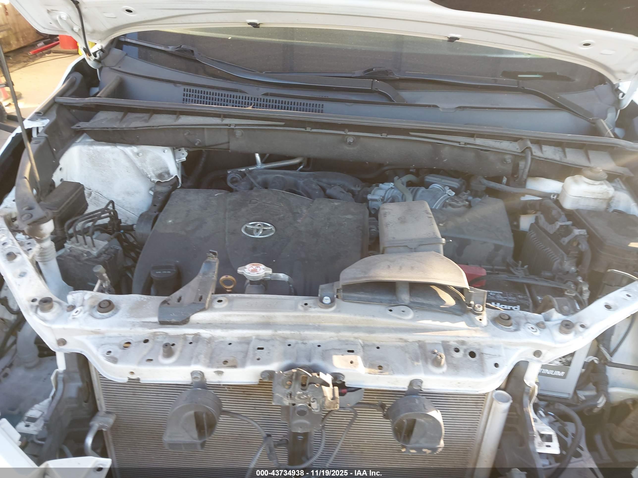 TOYOTA HIGHLANDER image 10