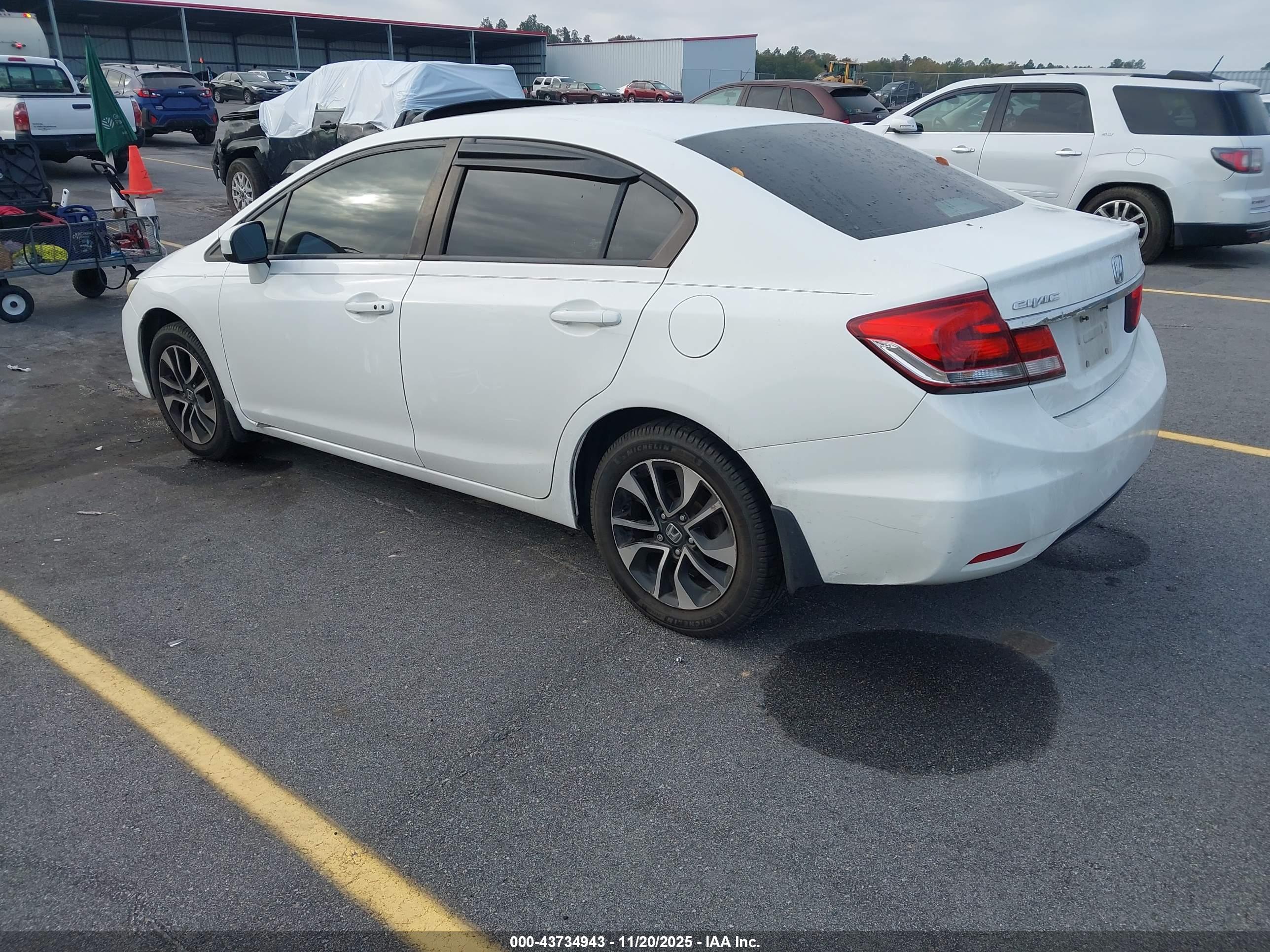 HONDA CIVIC image 3