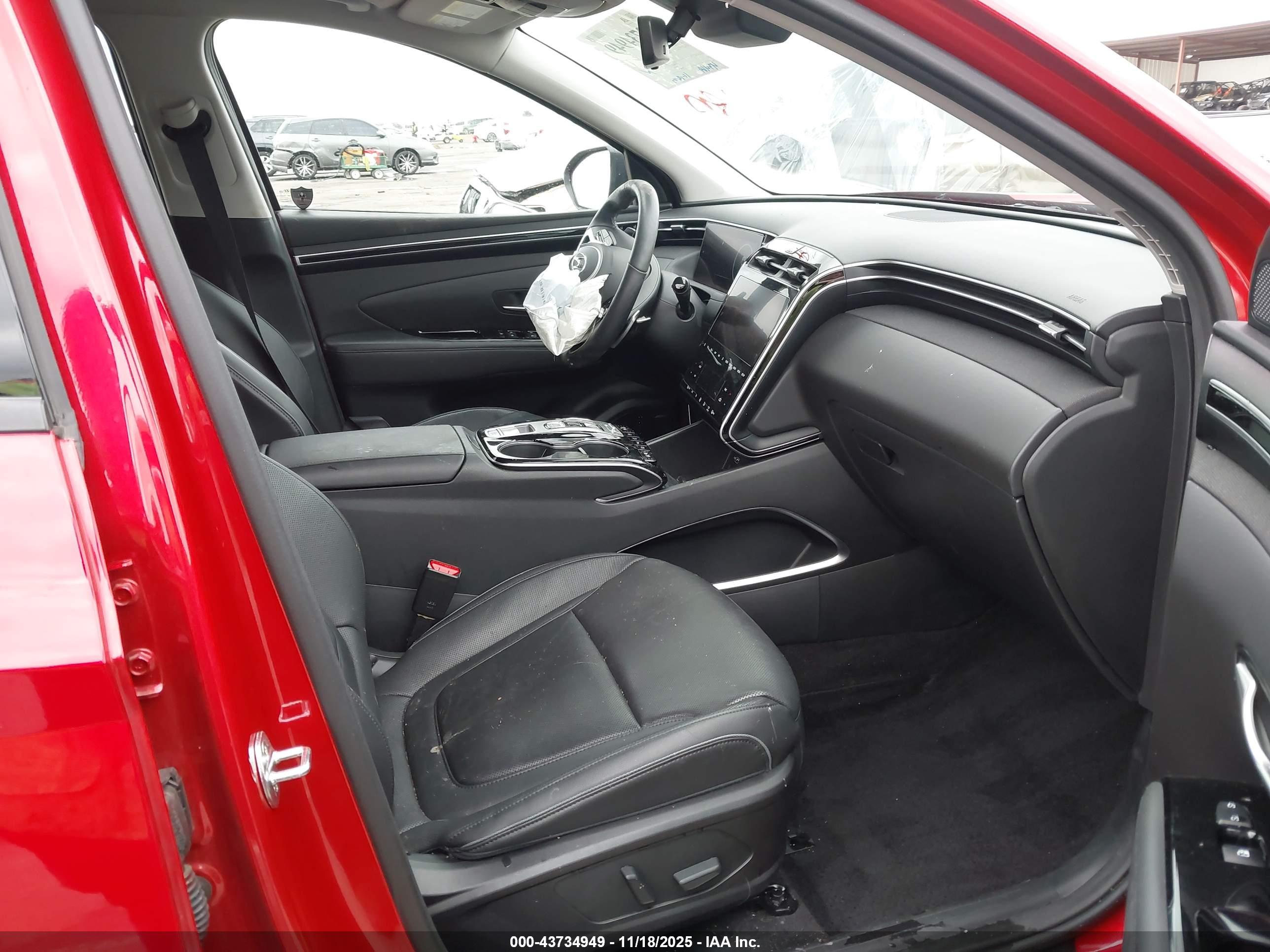 HYUNDAI TUCSON image 5