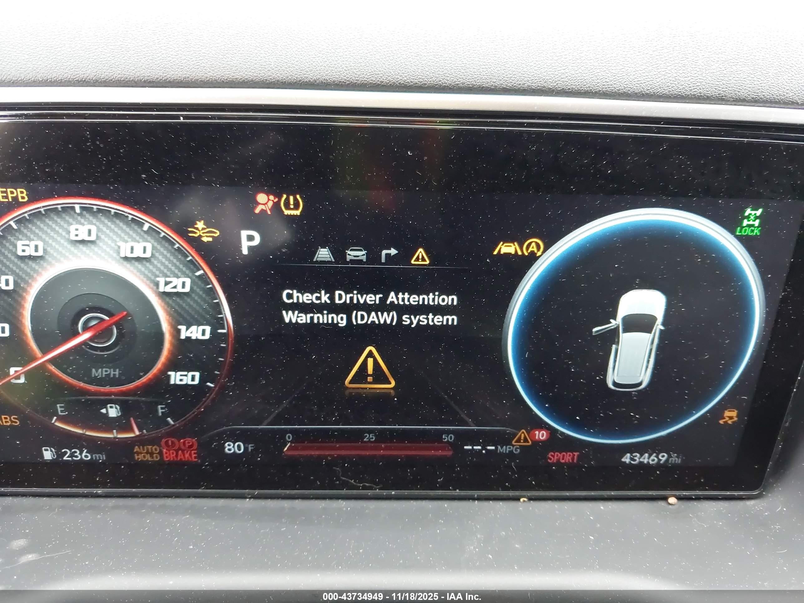HYUNDAI TUCSON image 7