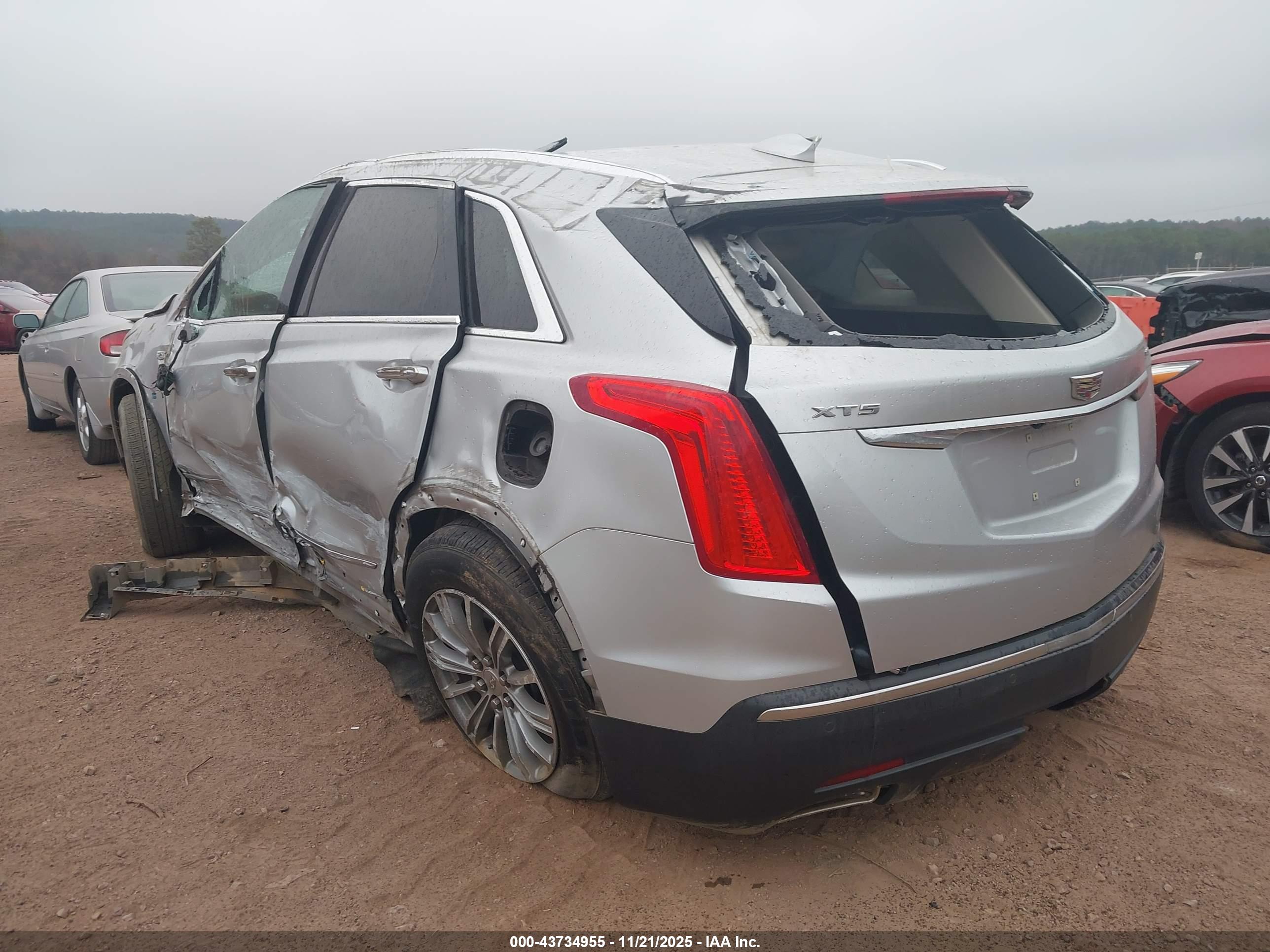 CADILLAC XT5 image 3